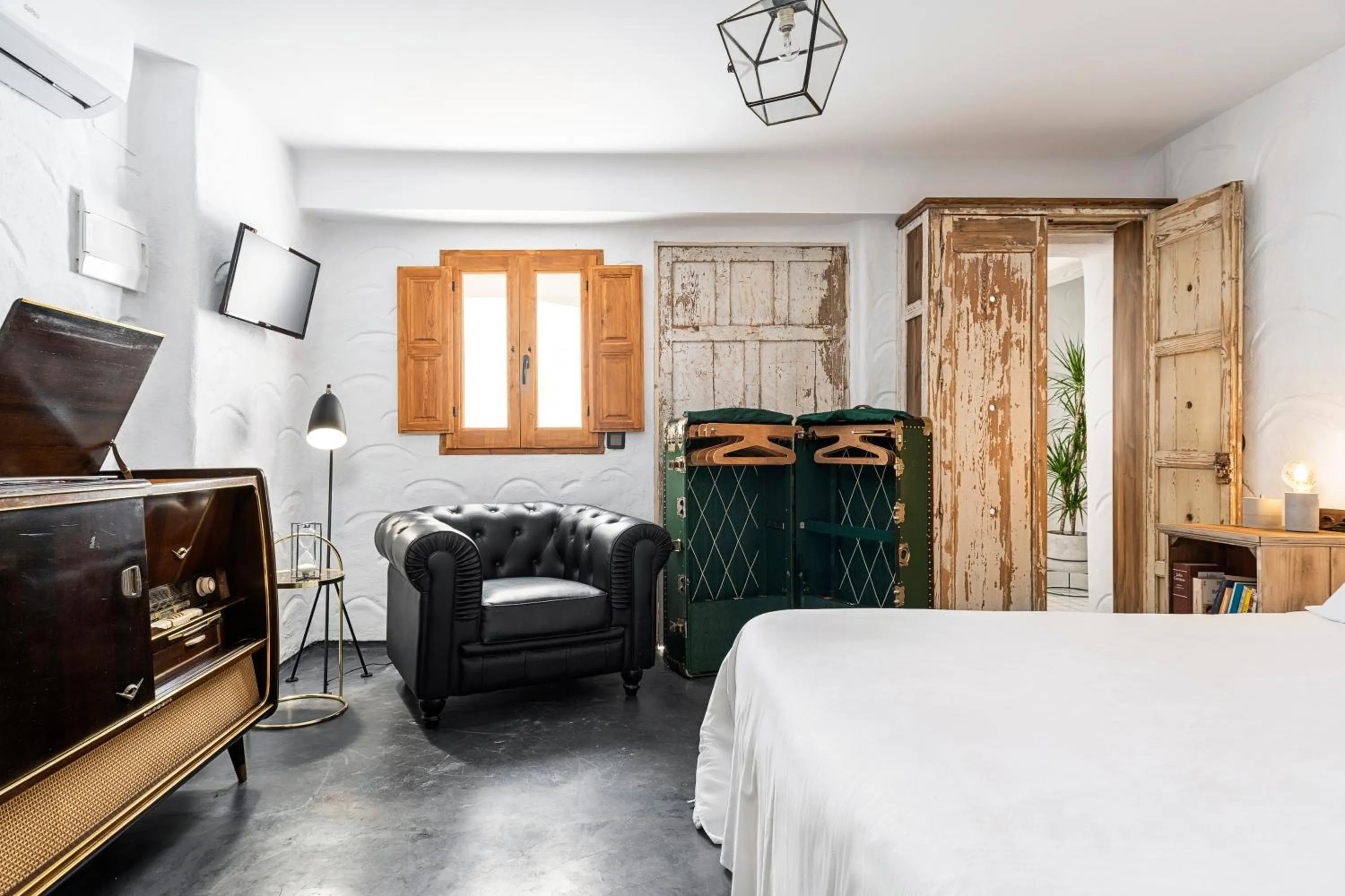 Bed in La Fonda Antigua ADULTS ONLY