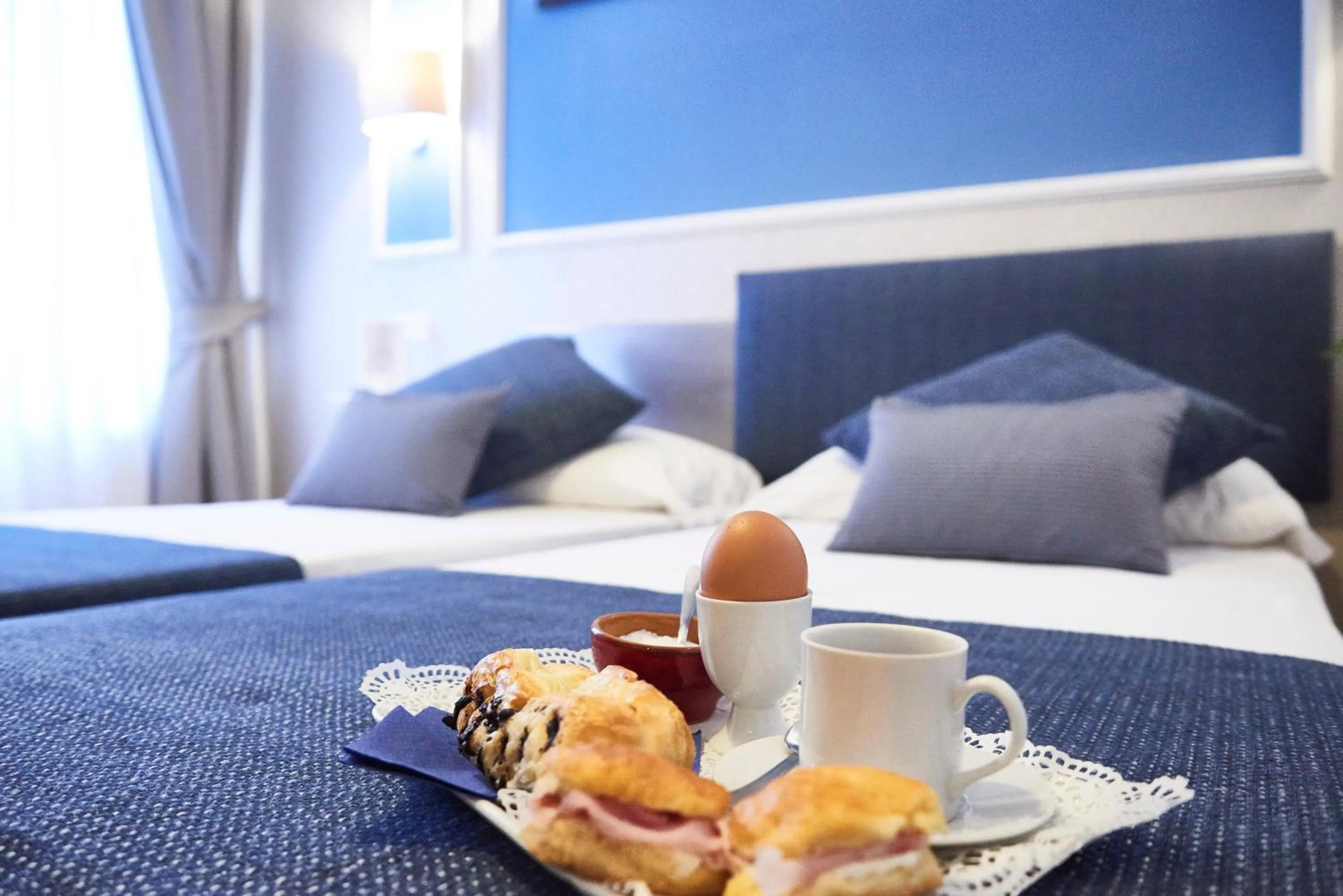 Bed in Domus Cavour Guest house