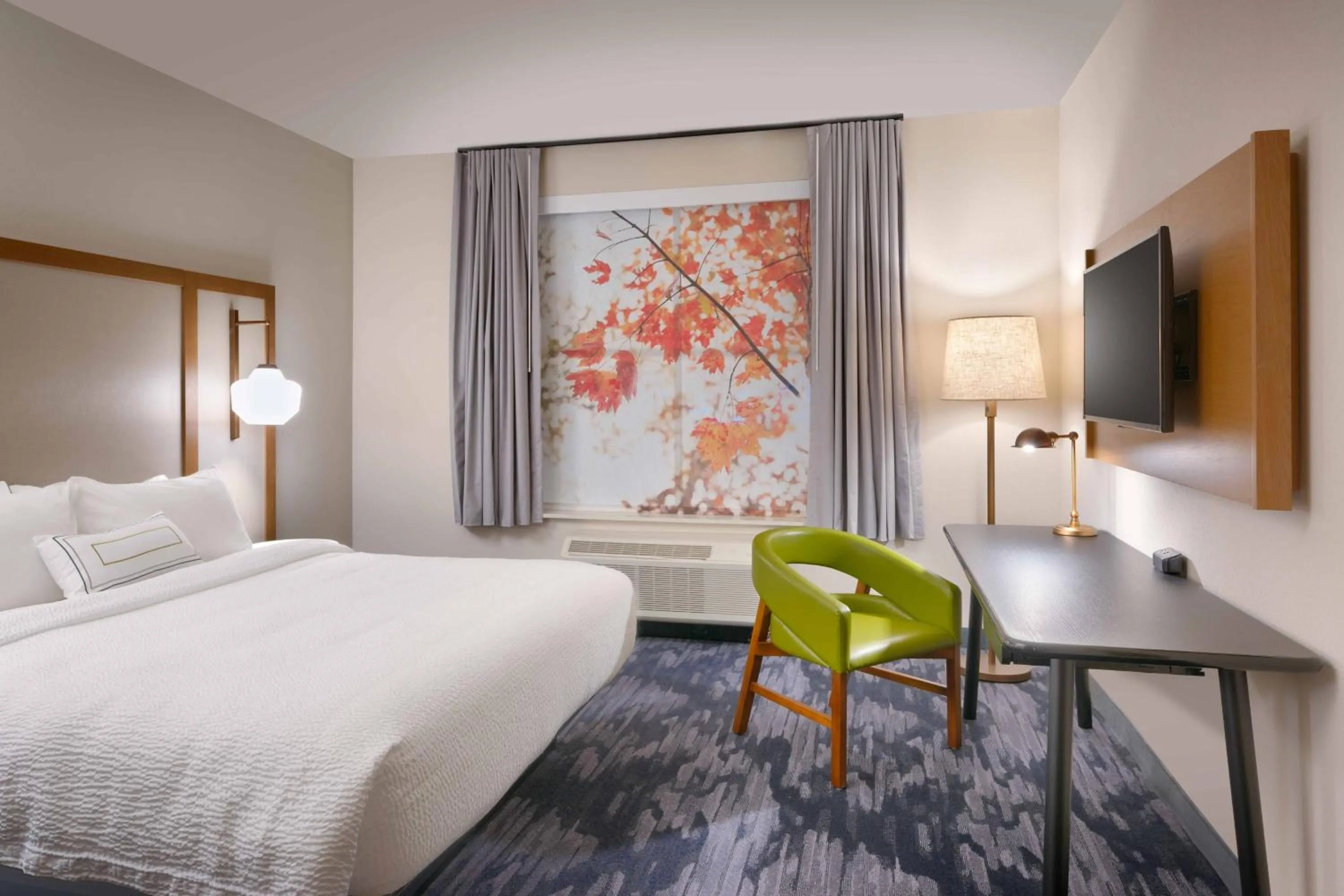 Photo of the whole room, Bed in Fairfield Inn & Suites by Marriott Rockport