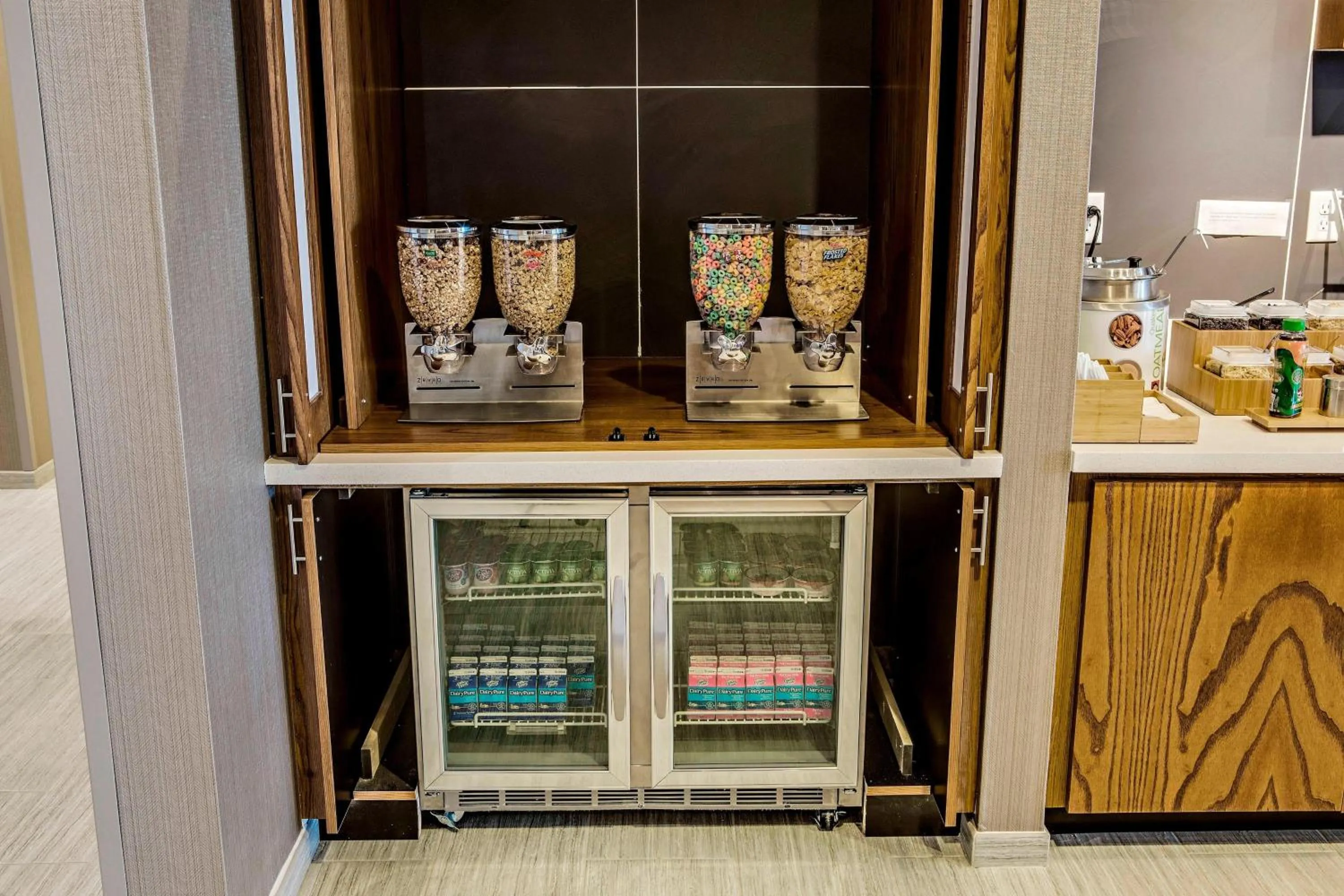 Breakfast in SpringHill Suites by Marriott Dayton Vandalia