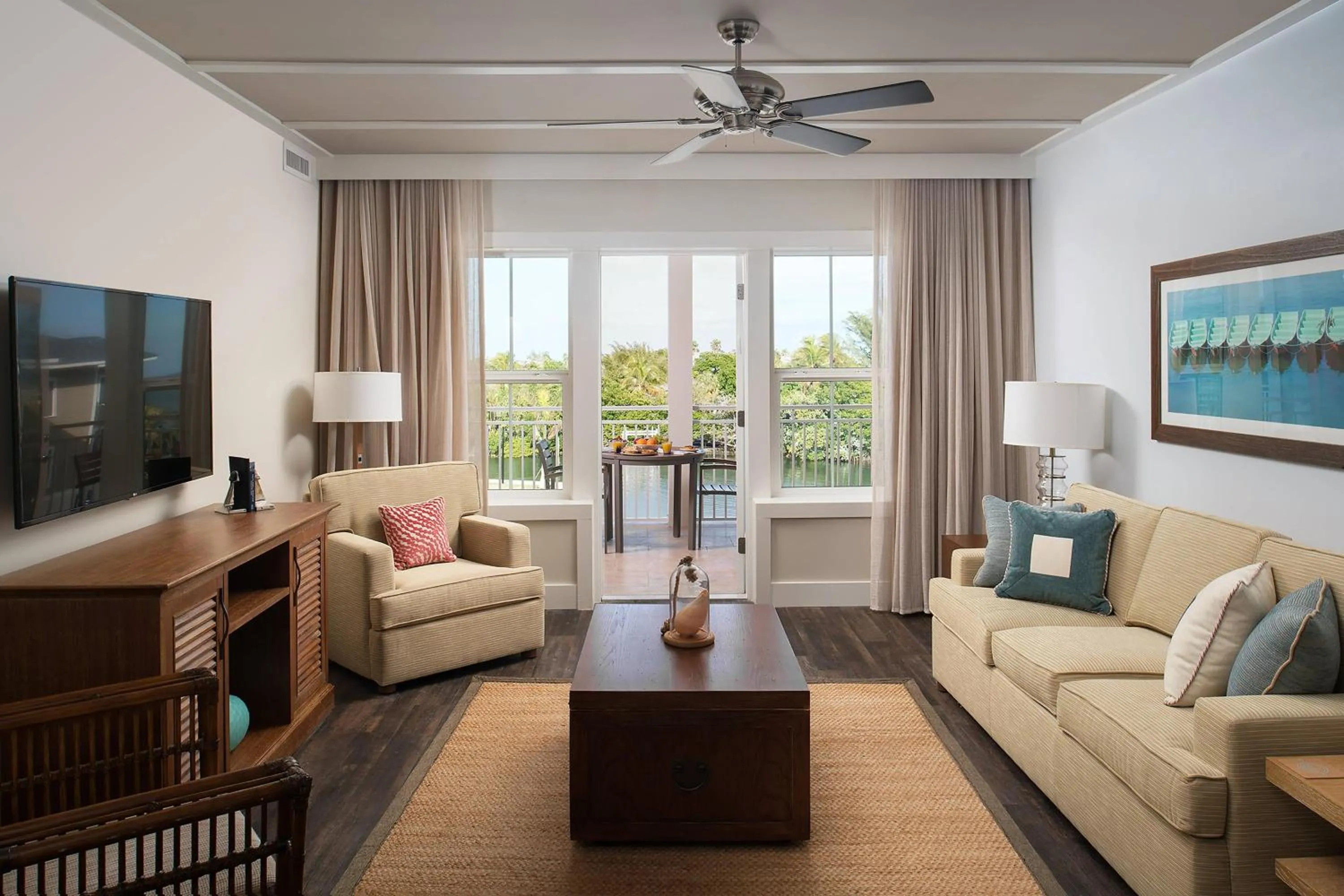 Living room in Waterline Villas & Marina, Autograph Collection