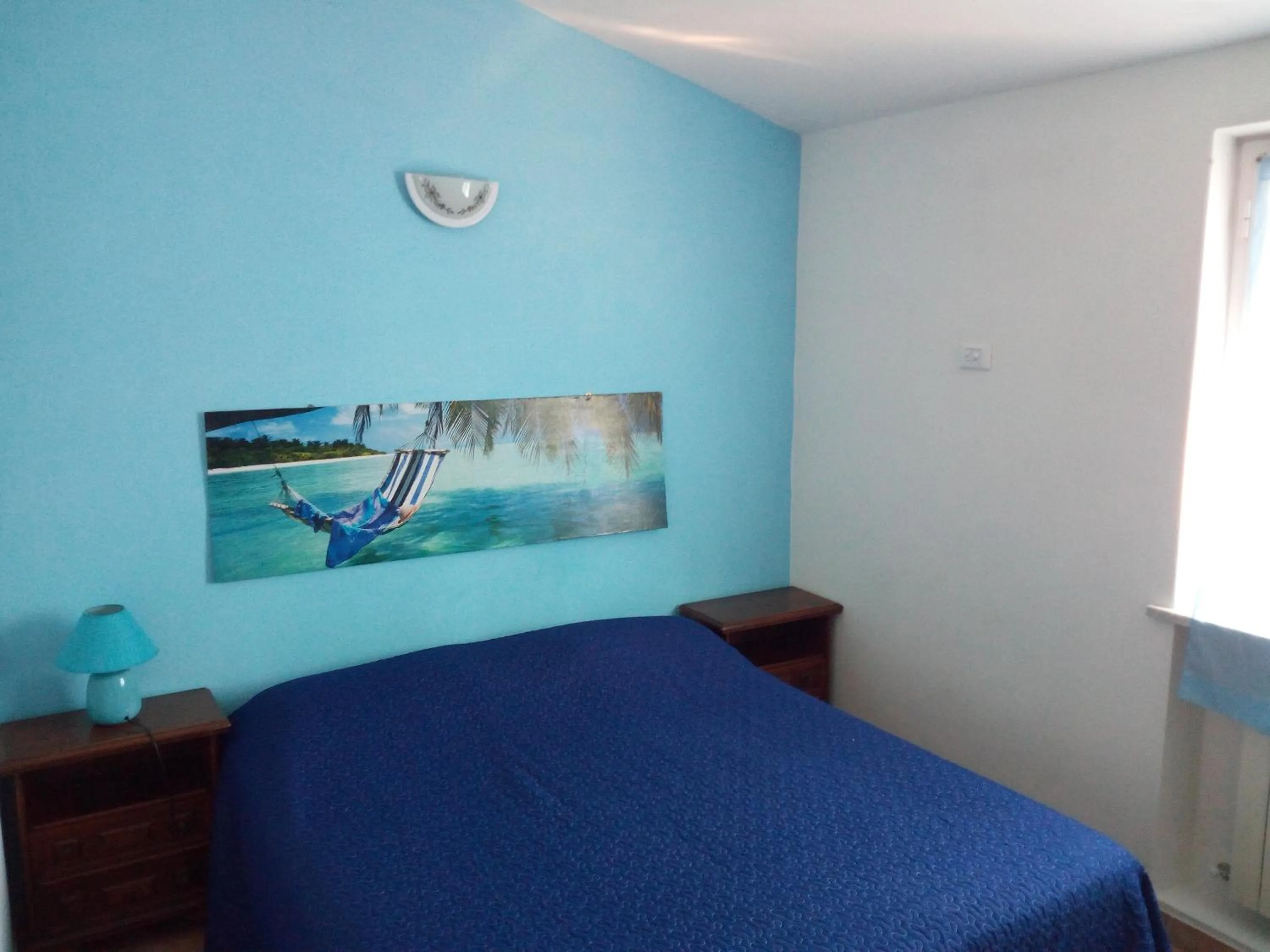 Photo of the whole room in Nonna Piera