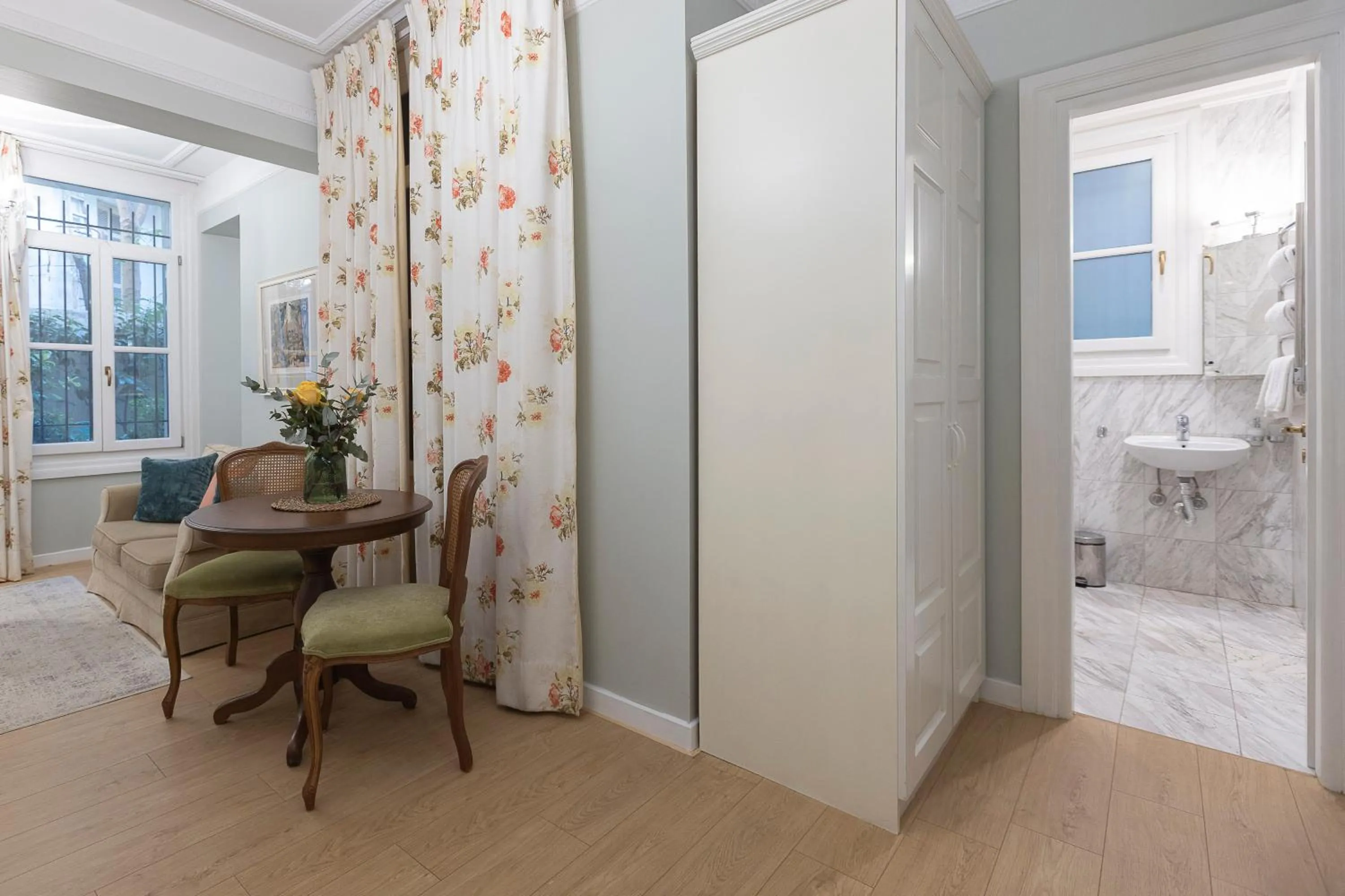 Gatto Perso Luxury Studios And Apartments