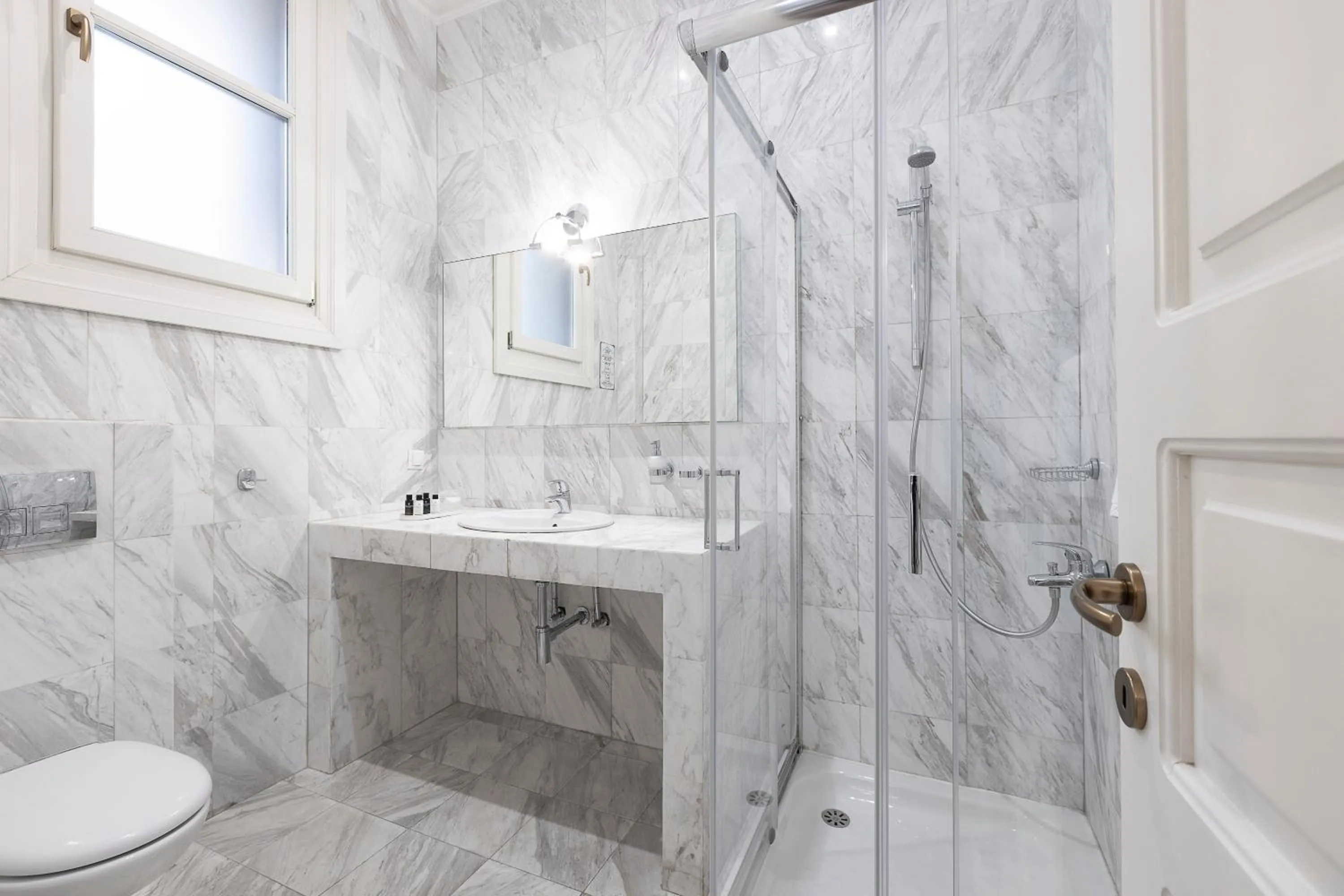 Gatto Perso Luxury Studios And Apartments