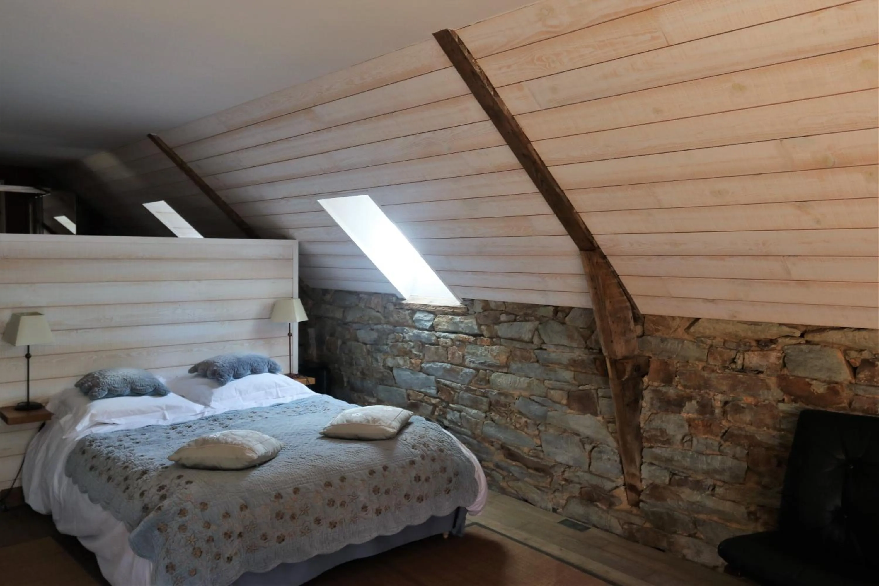 Bedroom in Cottage du Manoir de Trégaray