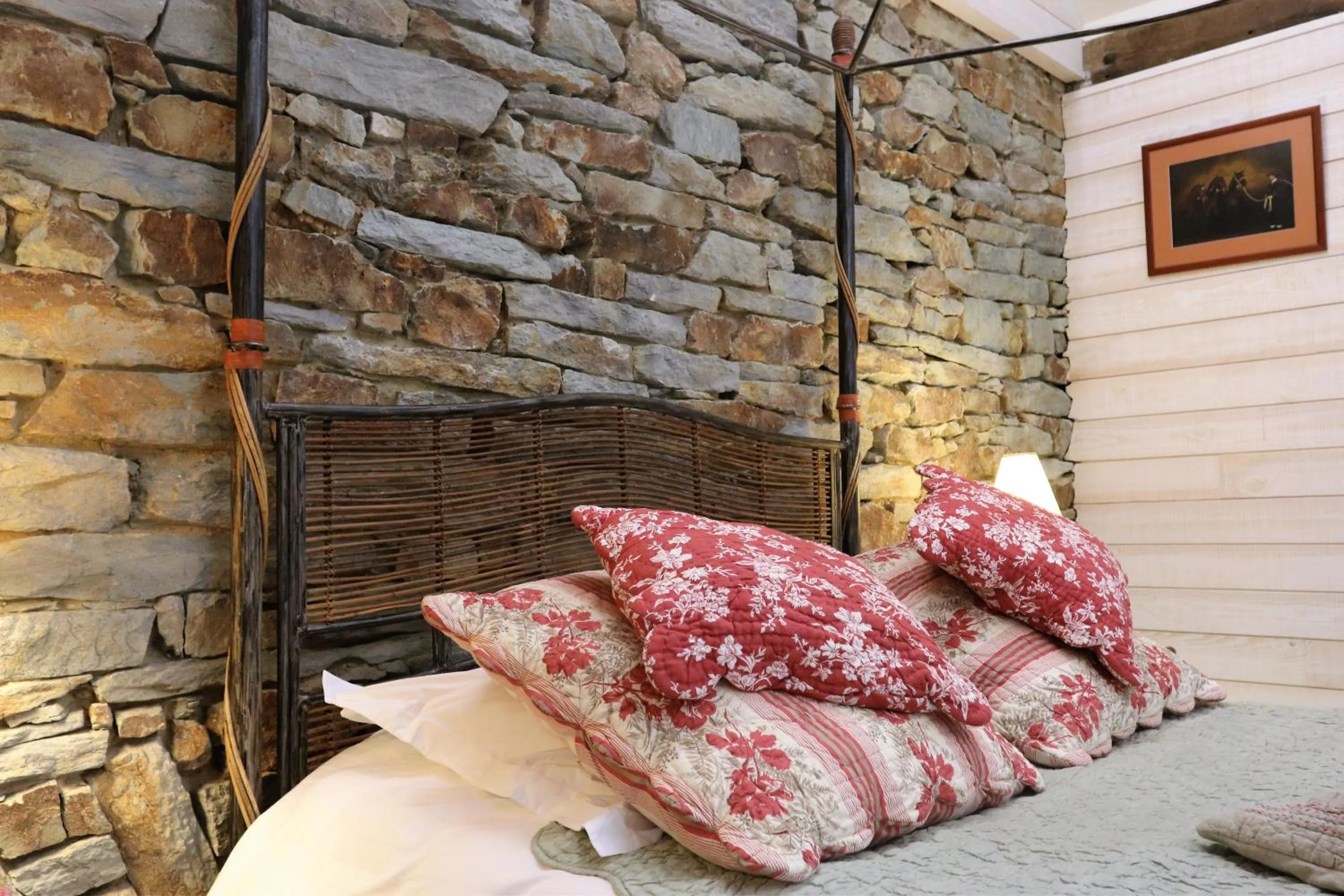 Bedroom in Cottage du Manoir de Trégaray