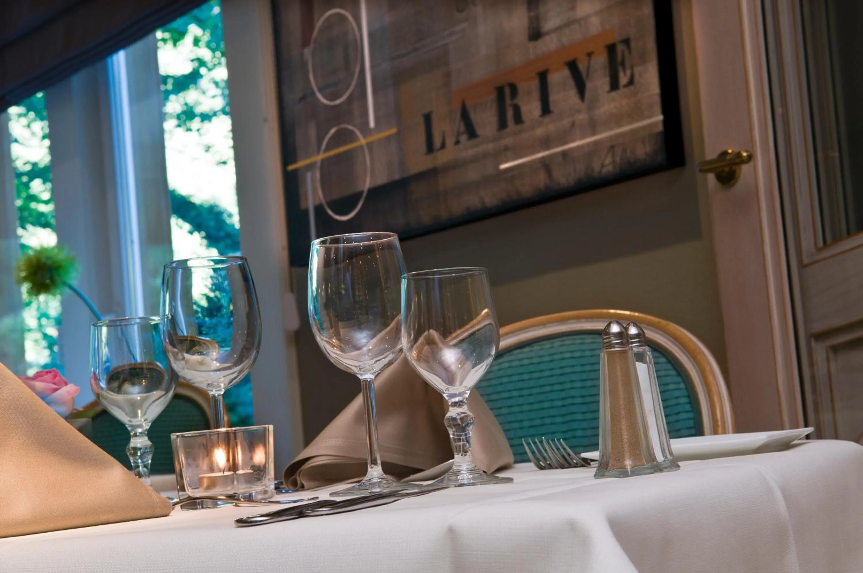 Restaurant/places to eat in Cocoon Hotel La Rive