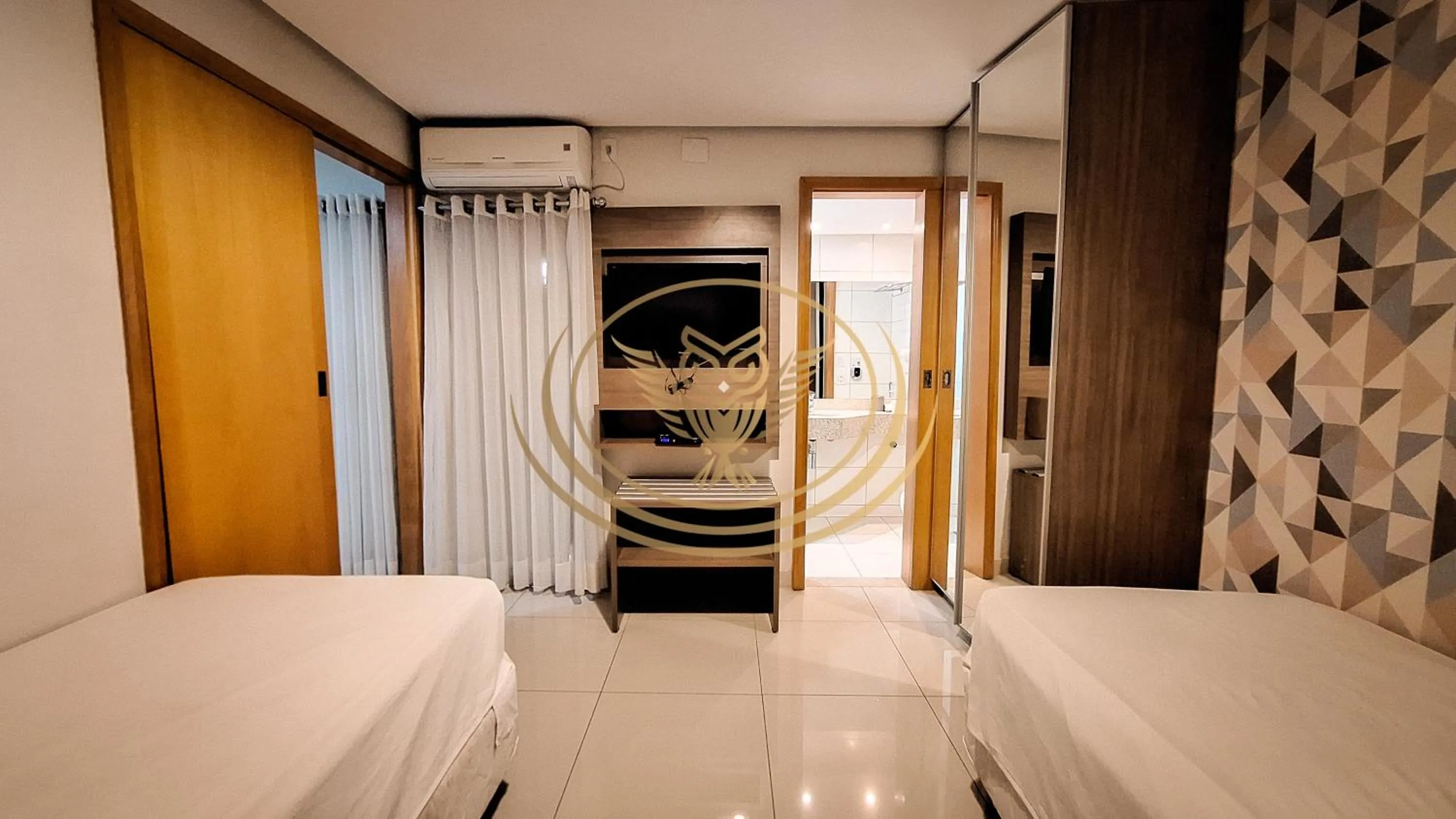 Bed in Coruja Imob - Flat Crystal Place