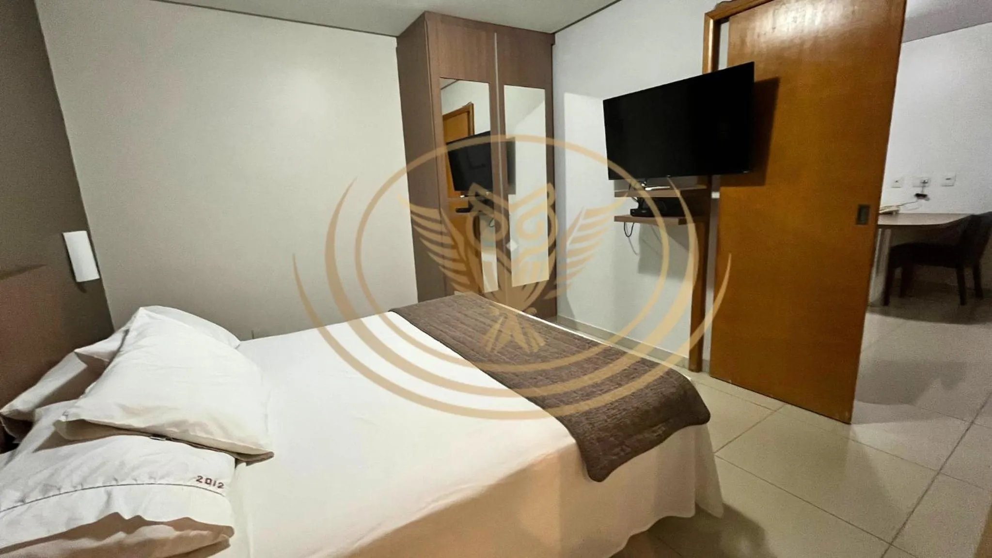 Bed in Coruja Imob - Flat Crystal Place