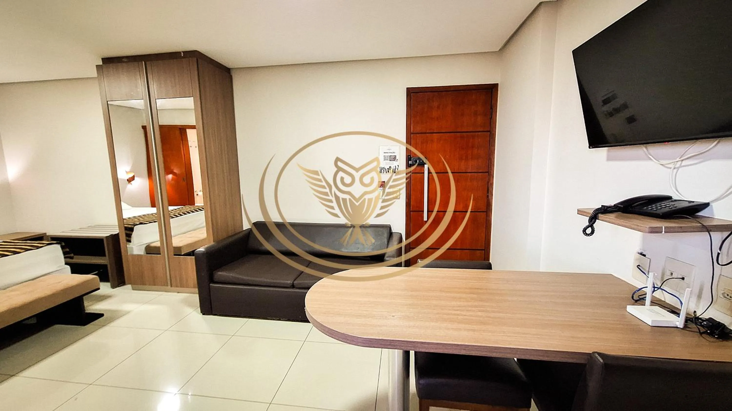 Communal lounge/ TV room, Bed in Coruja Imob - Flat Crystal Place