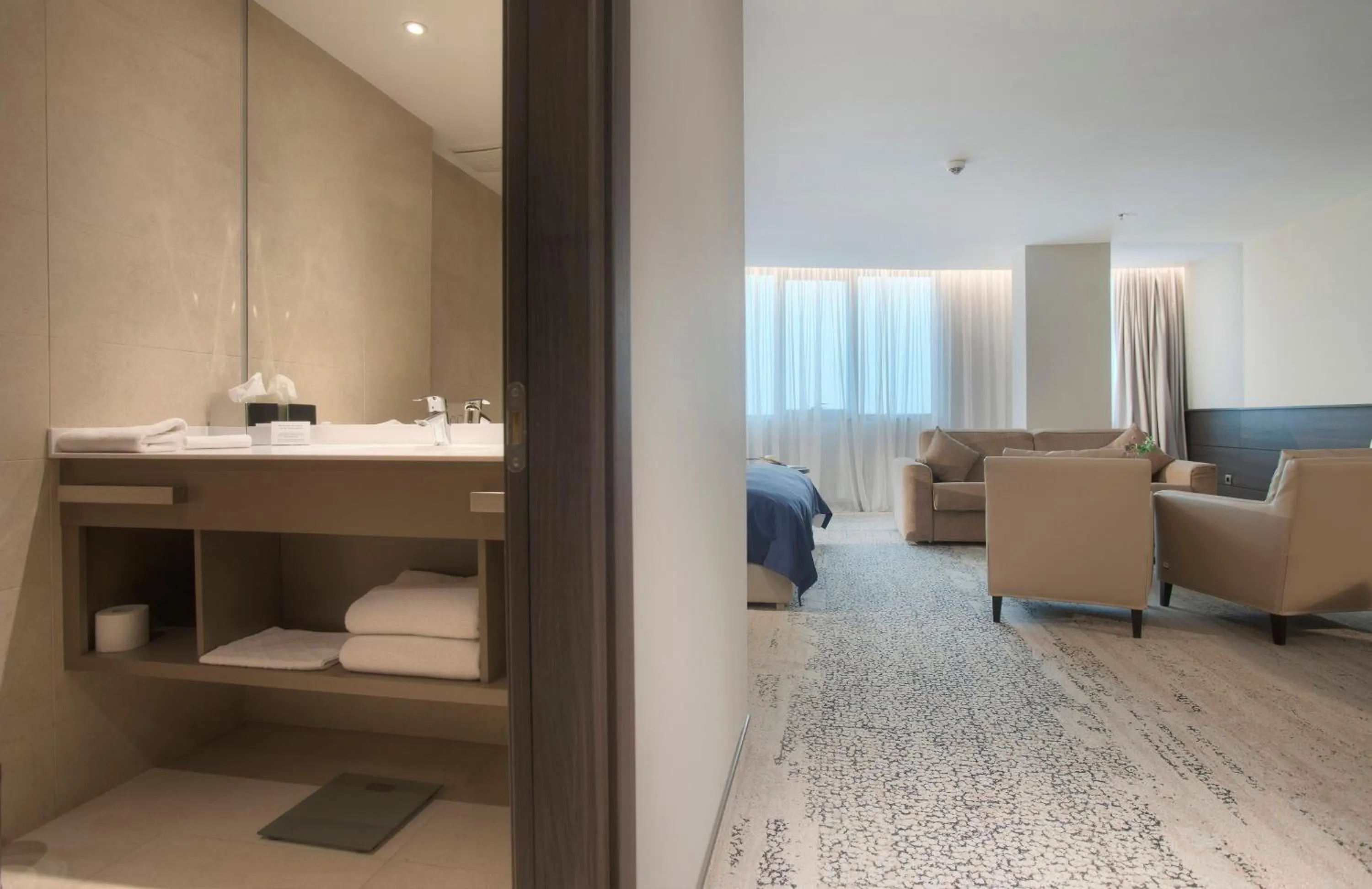 Photo of the whole room in voco - Podgorica by IHG