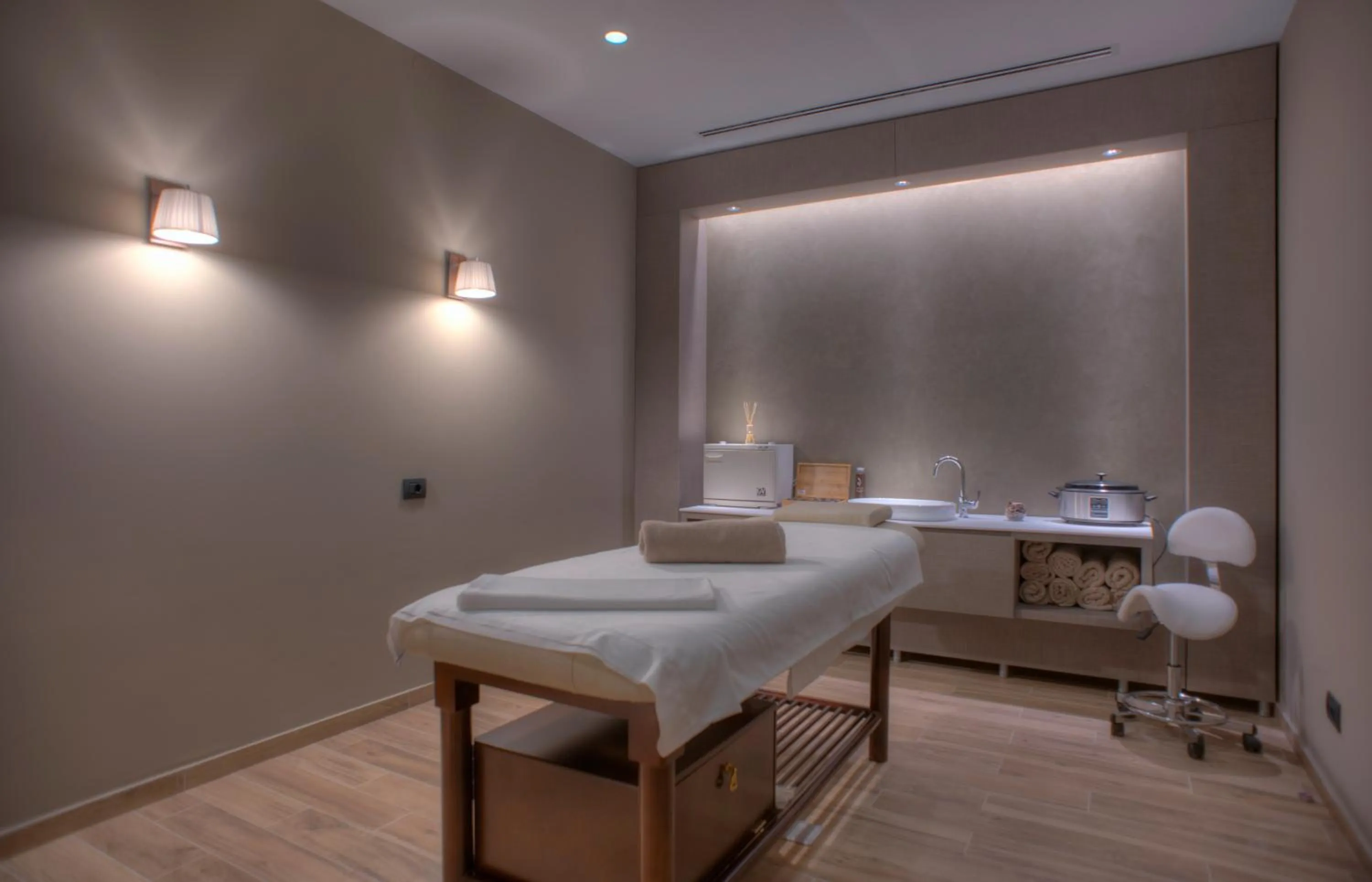 Massage, Bed in voco - Podgorica by IHG