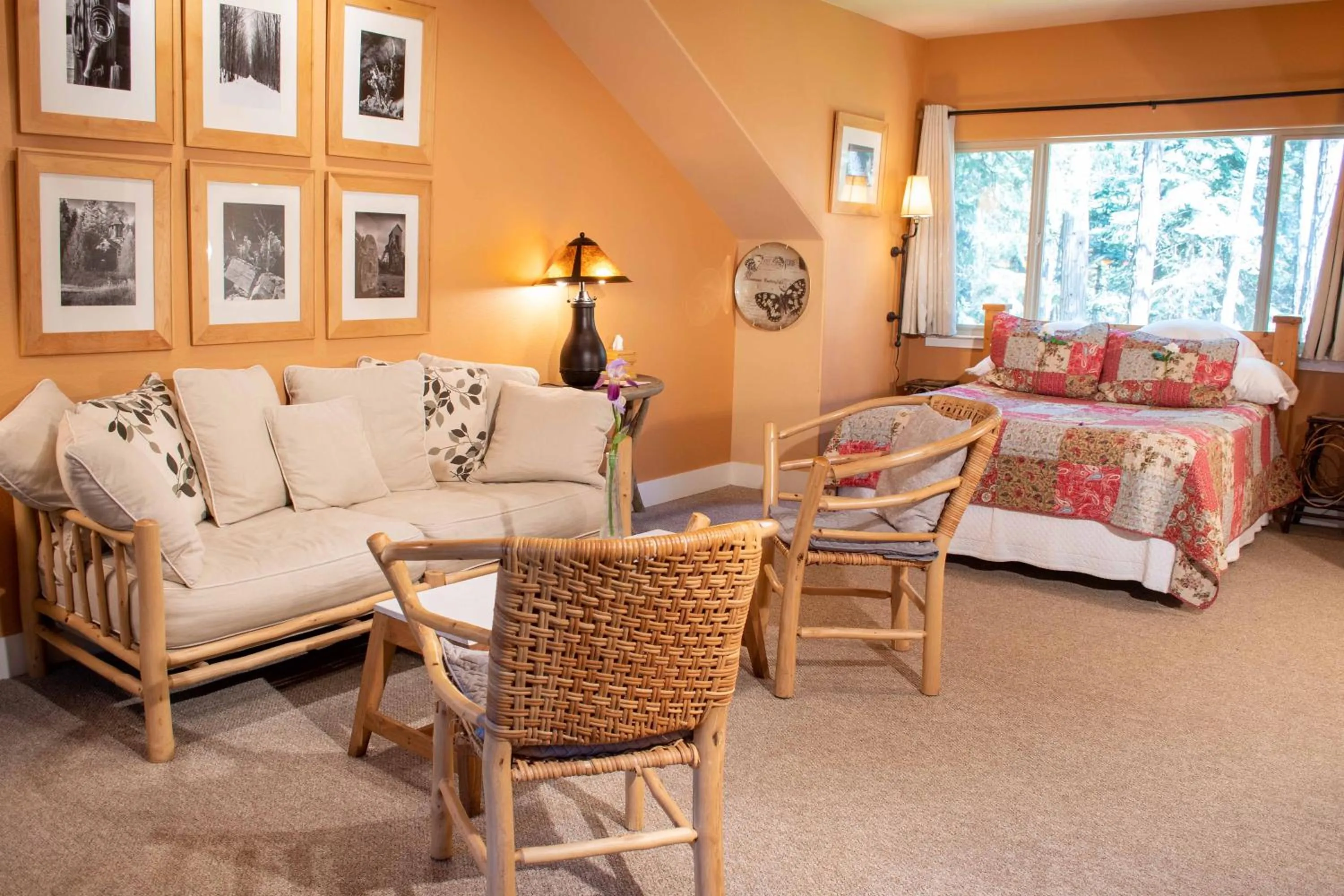 Bed in Harmony Ridge Lodge