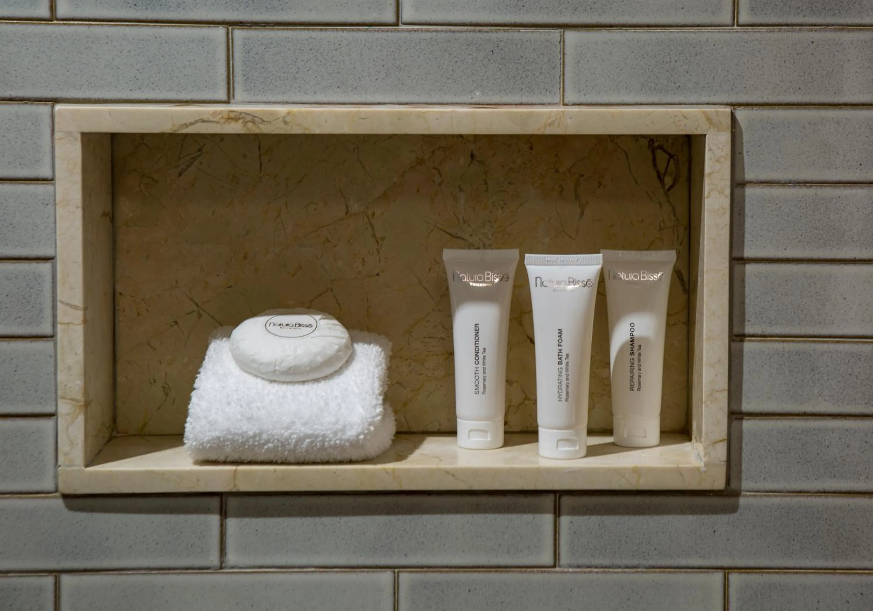 Bathroom in Nobu Hotel Miami Beach