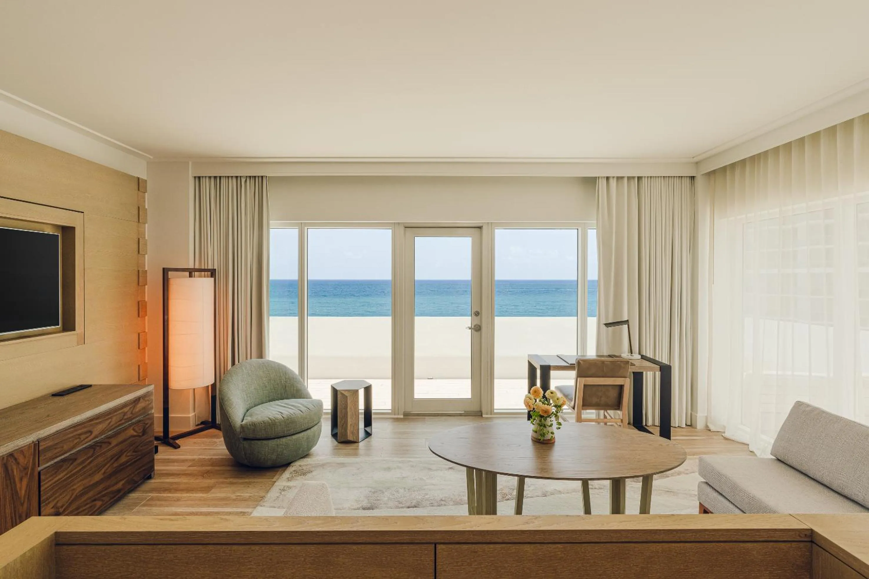 Living room in Nobu Hotel Miami Beach