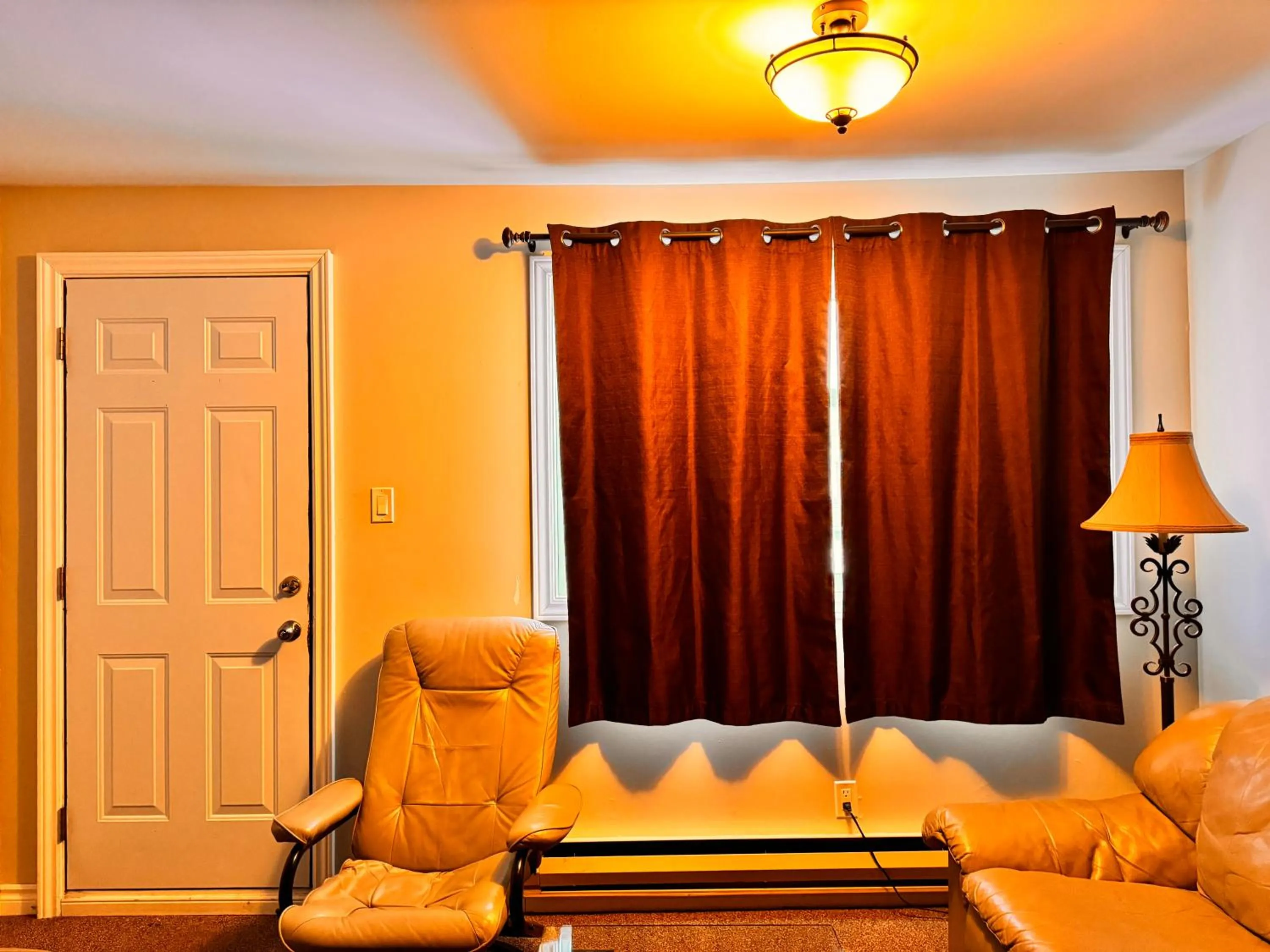 Seating area in Fundy Line Motel