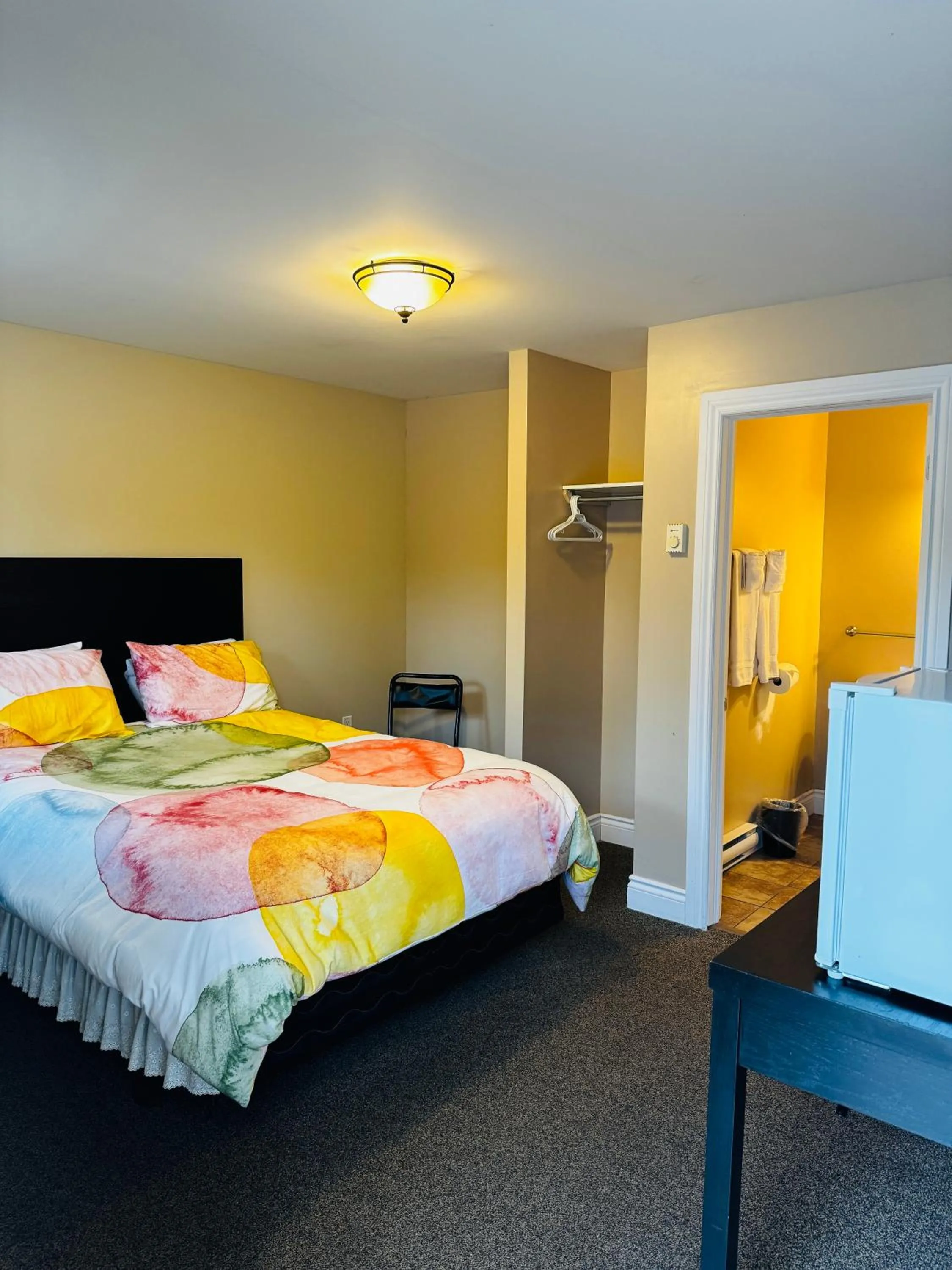 Bed in Fundy Line Motel