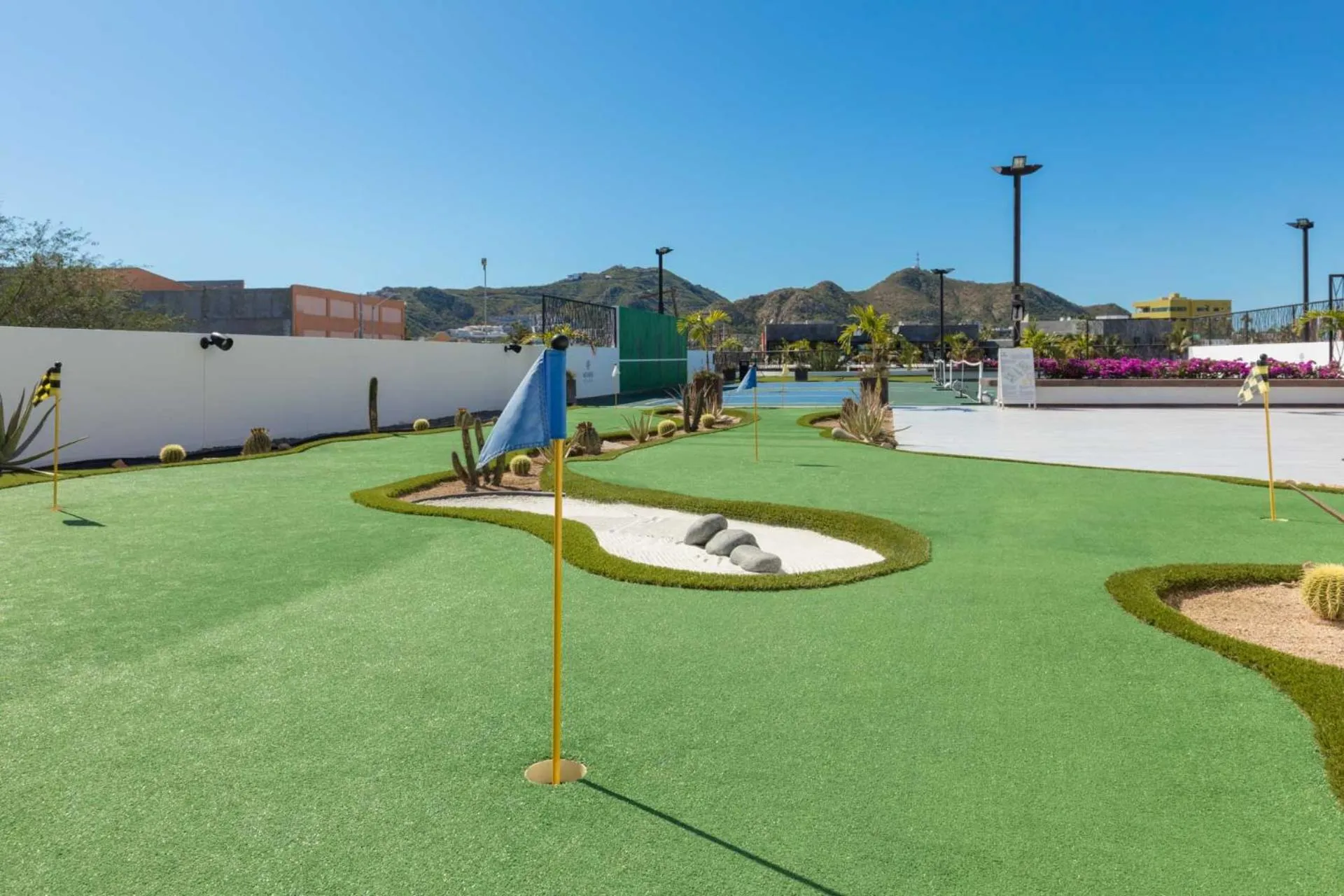 Minigolf in Medano Hotel and Spa