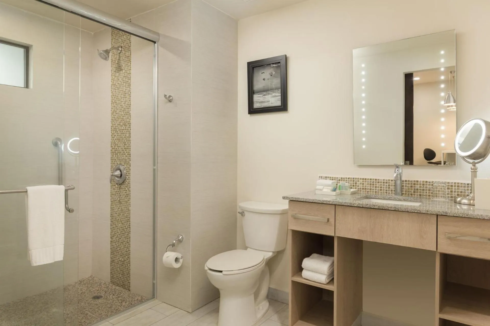 Shower in Medano Hotel and Spa