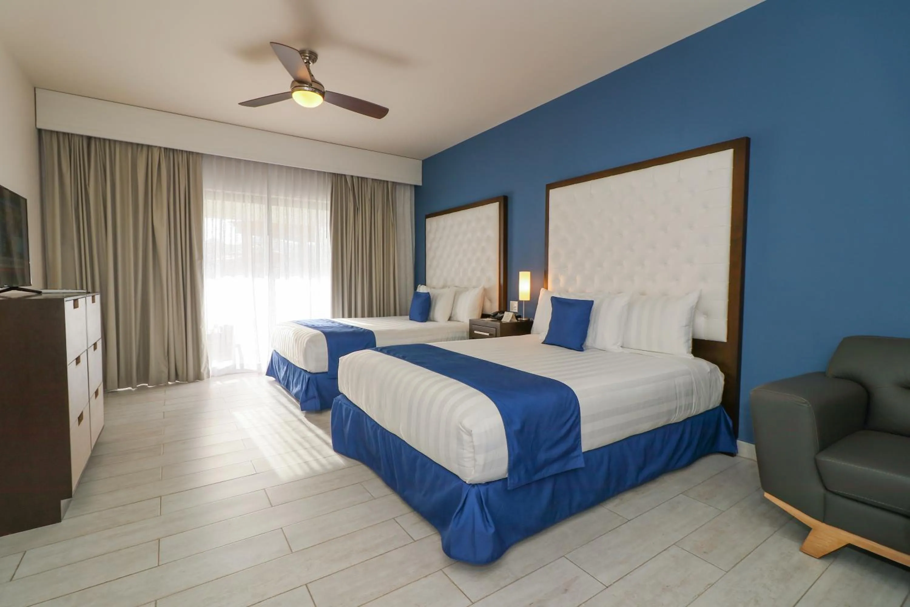 Bedroom, Bed in Medano Hotel and Spa