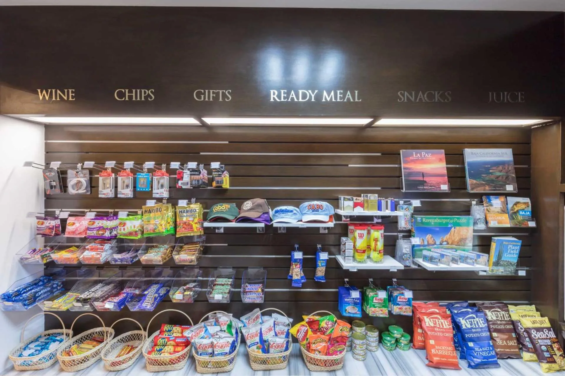 Shopping Area in Medano Hotel and Spa