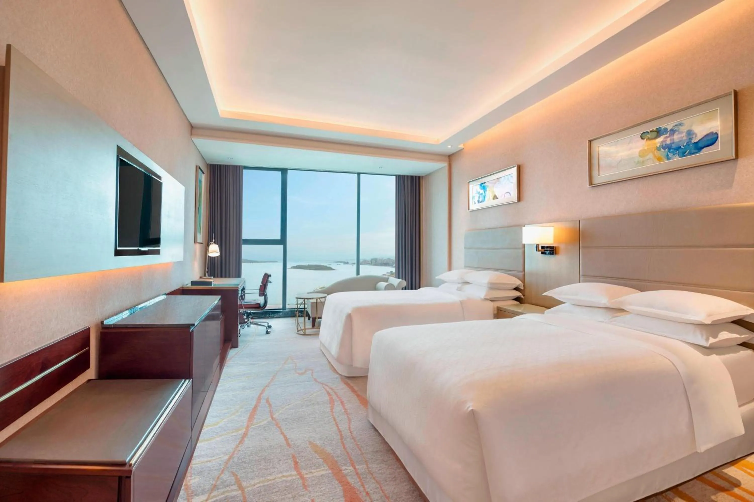 Photo of the whole room, Bed in Sheraton Qingdao West Coast