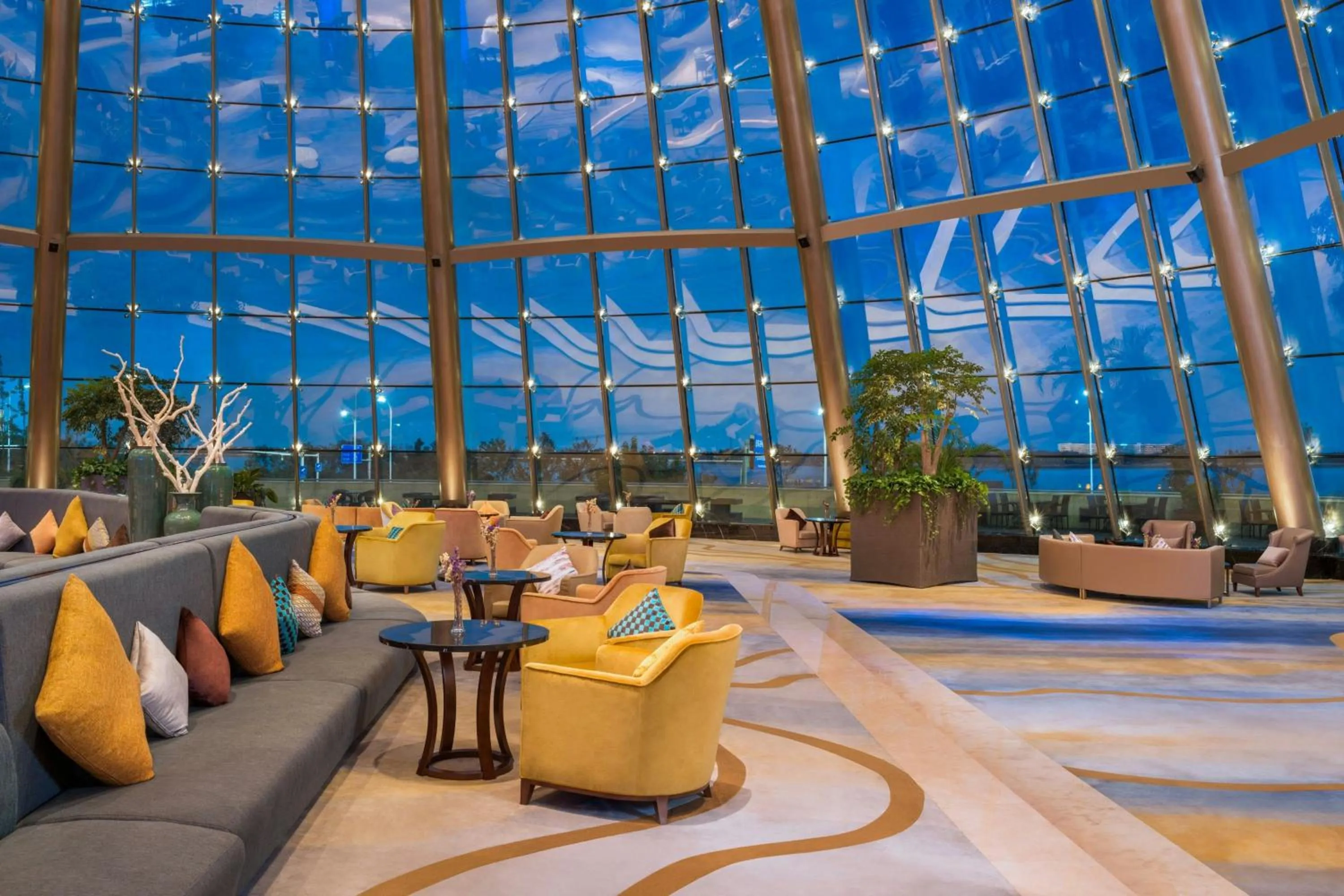 Lobby or reception in Sheraton Qingdao West Coast