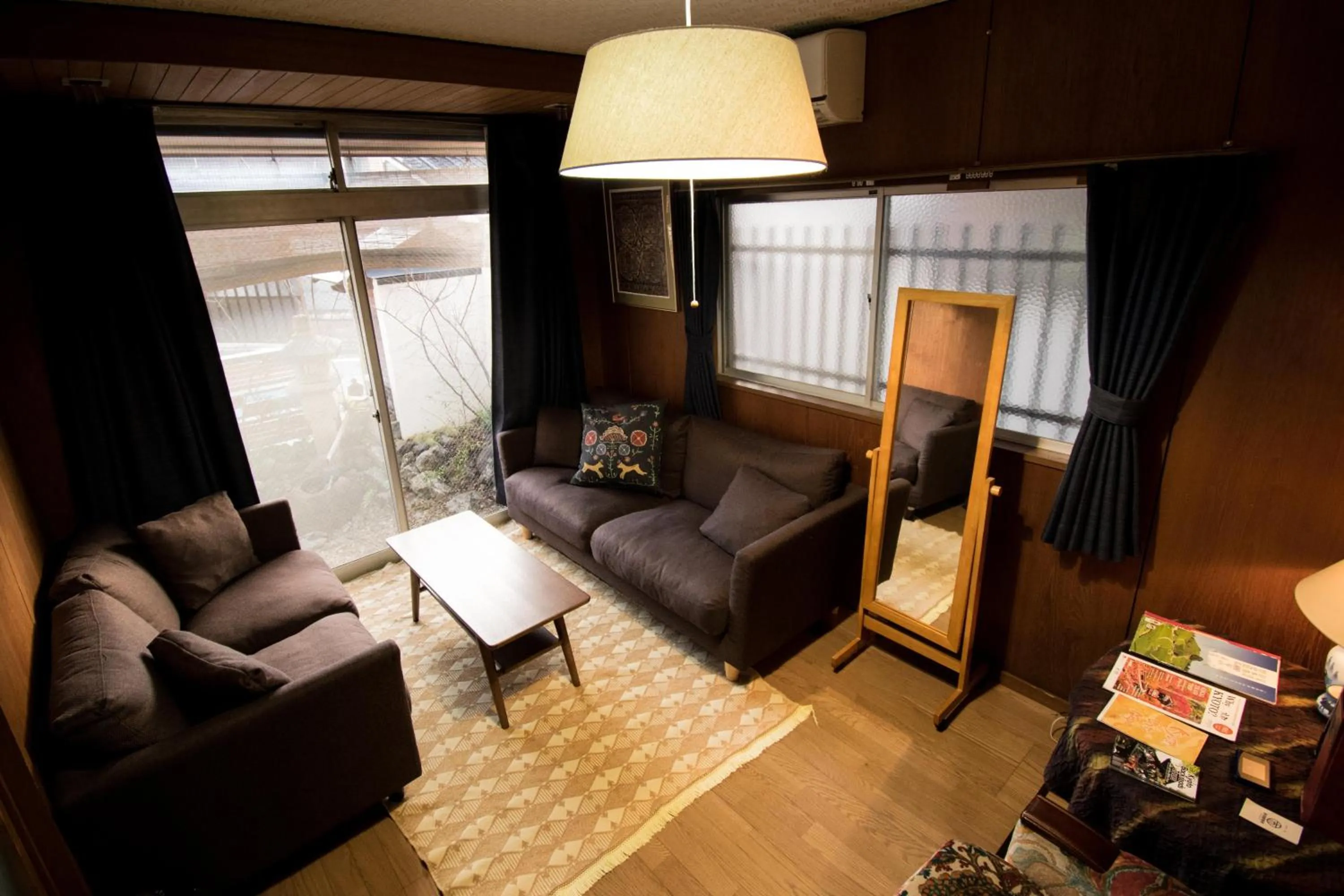 Living room in Jizo House