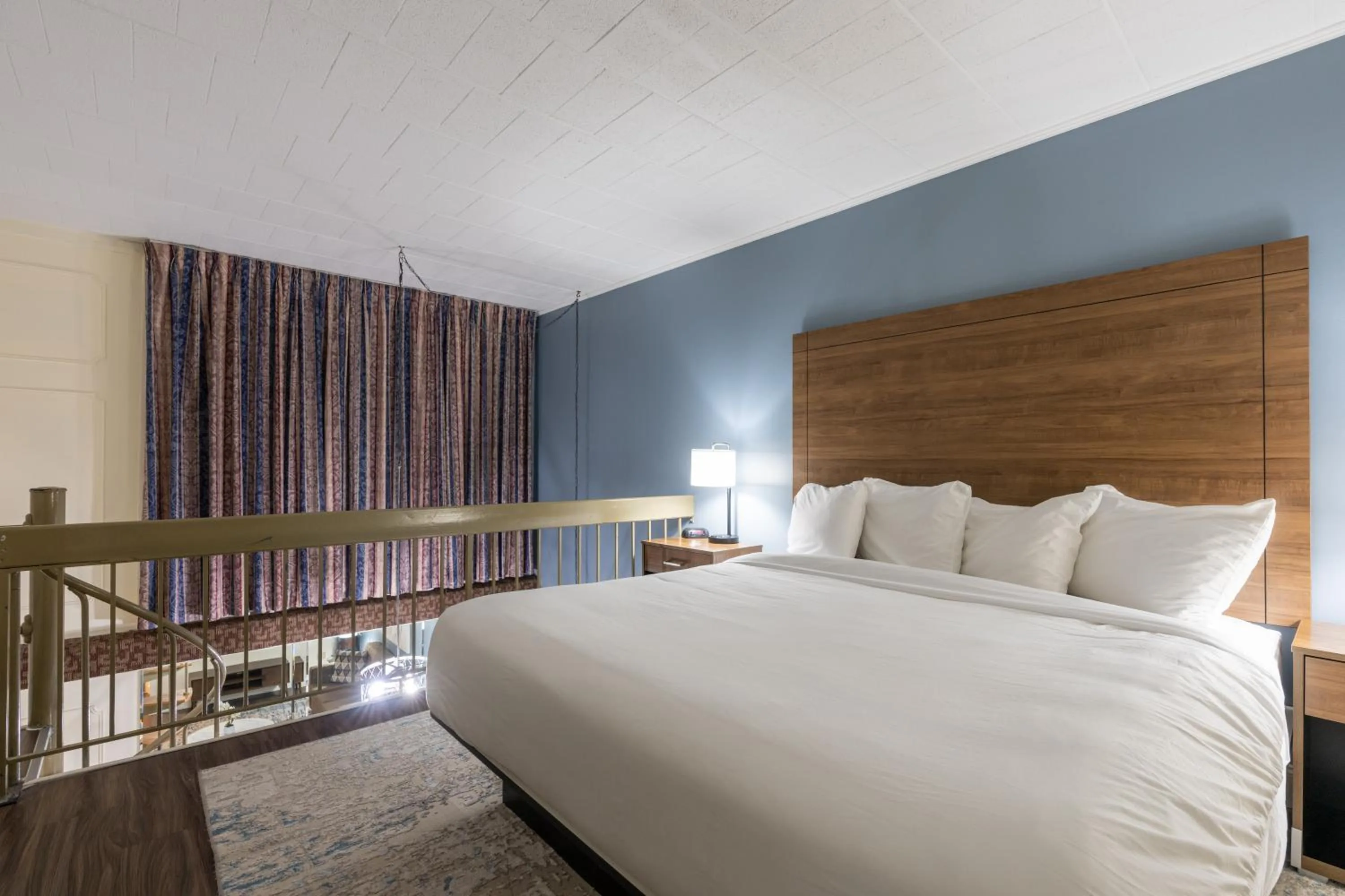 Bed in Altoona Grand Hotel