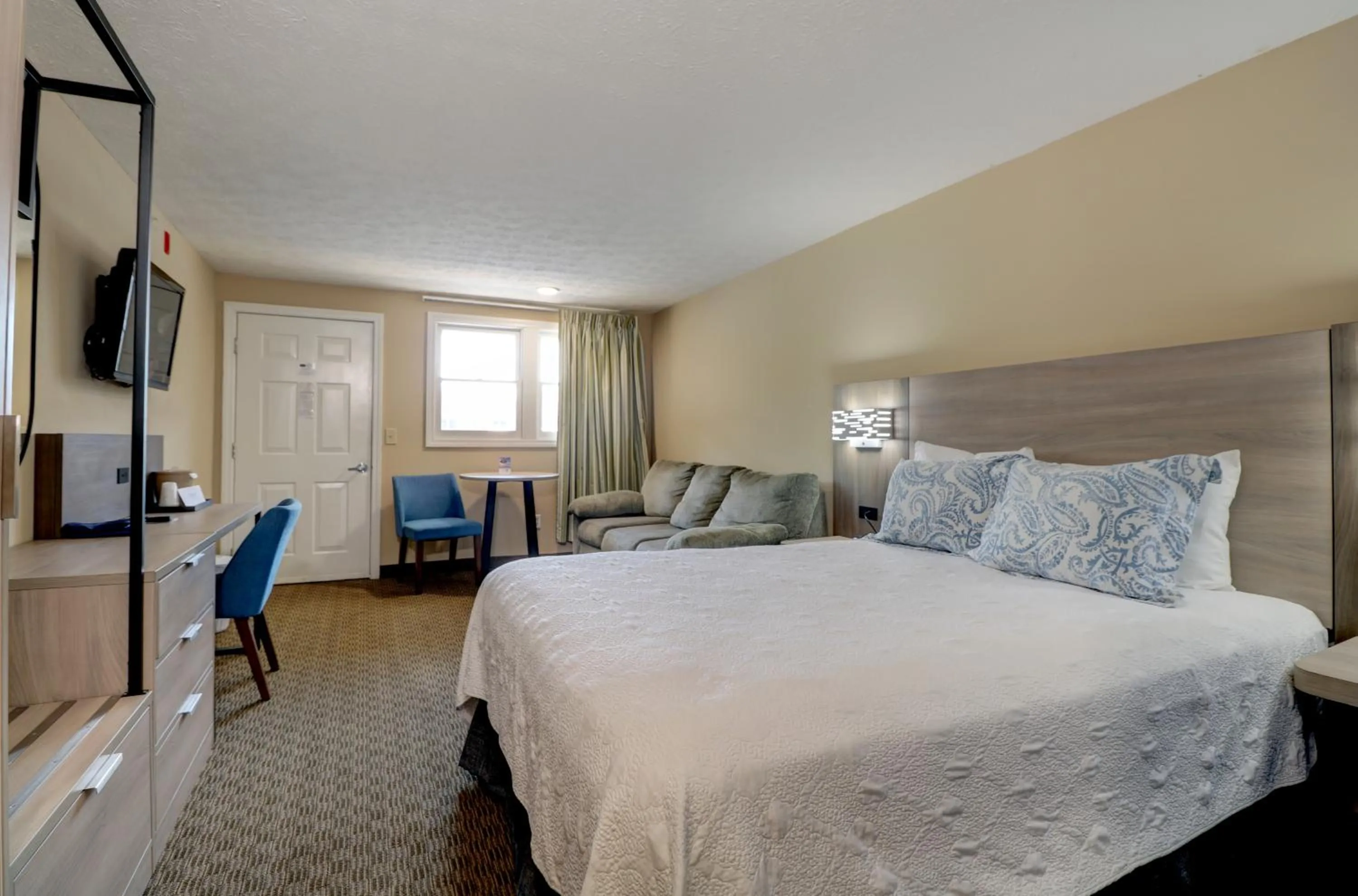 Photo of the whole room, Bed in Wells-Ogunquit Resort Motel & Cottages