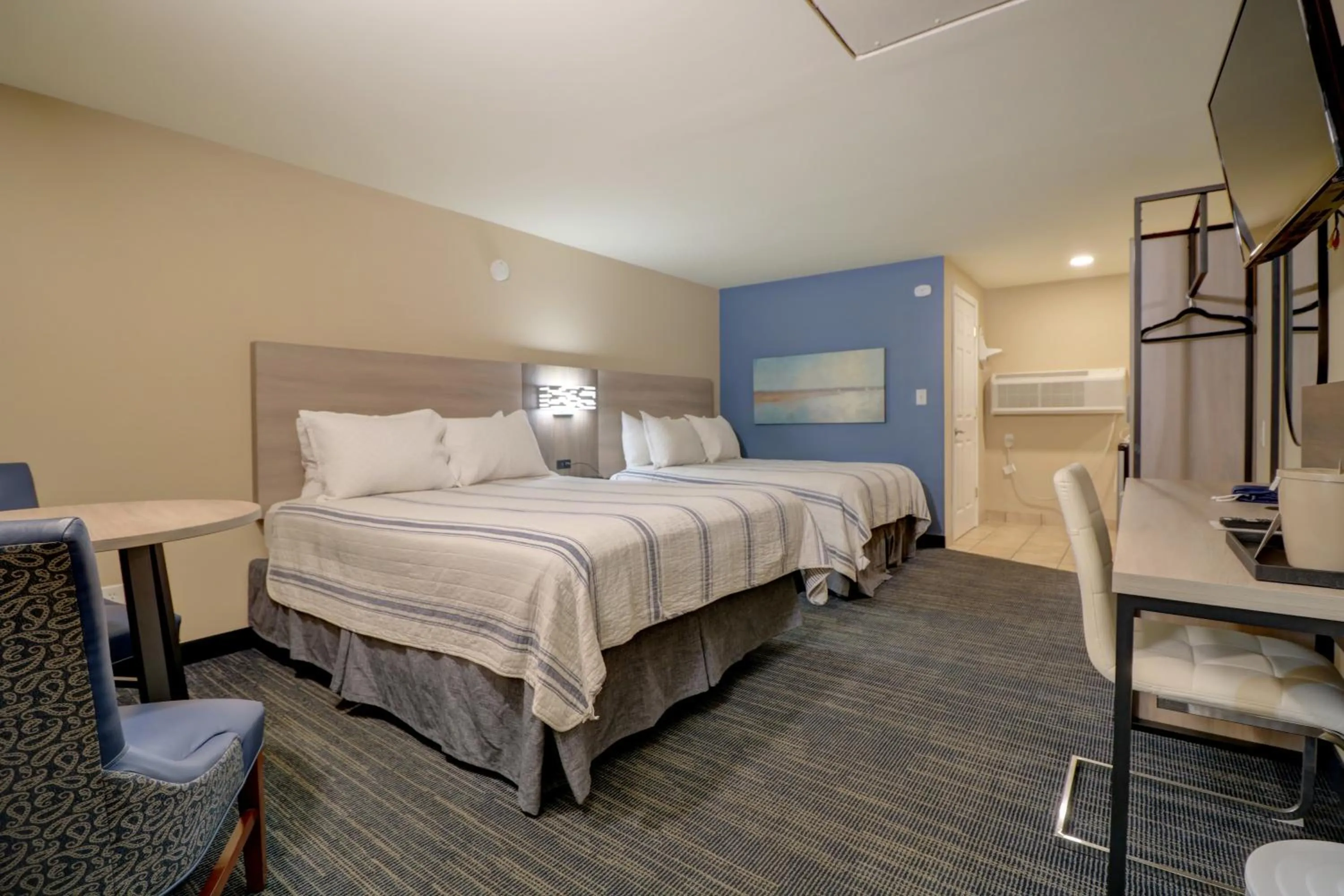 Photo of the whole room, Bed in Wells-Ogunquit Resort Motel & Cottages