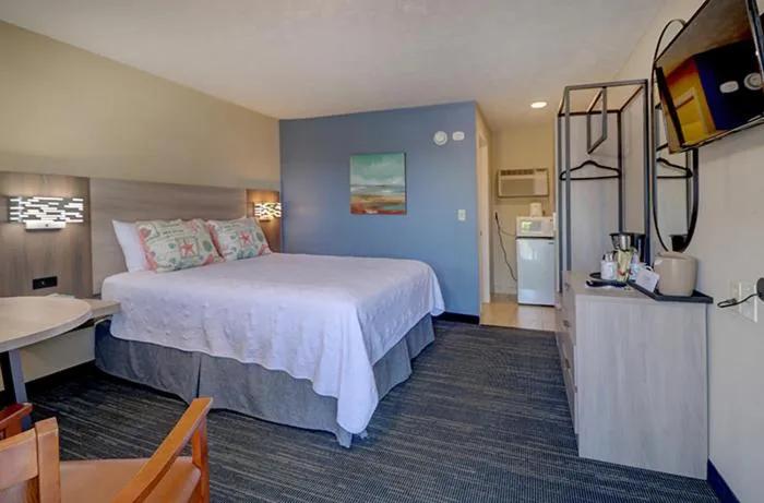 Photo of the whole room, Bed in Wells-Ogunquit Resort Motel & Cottages