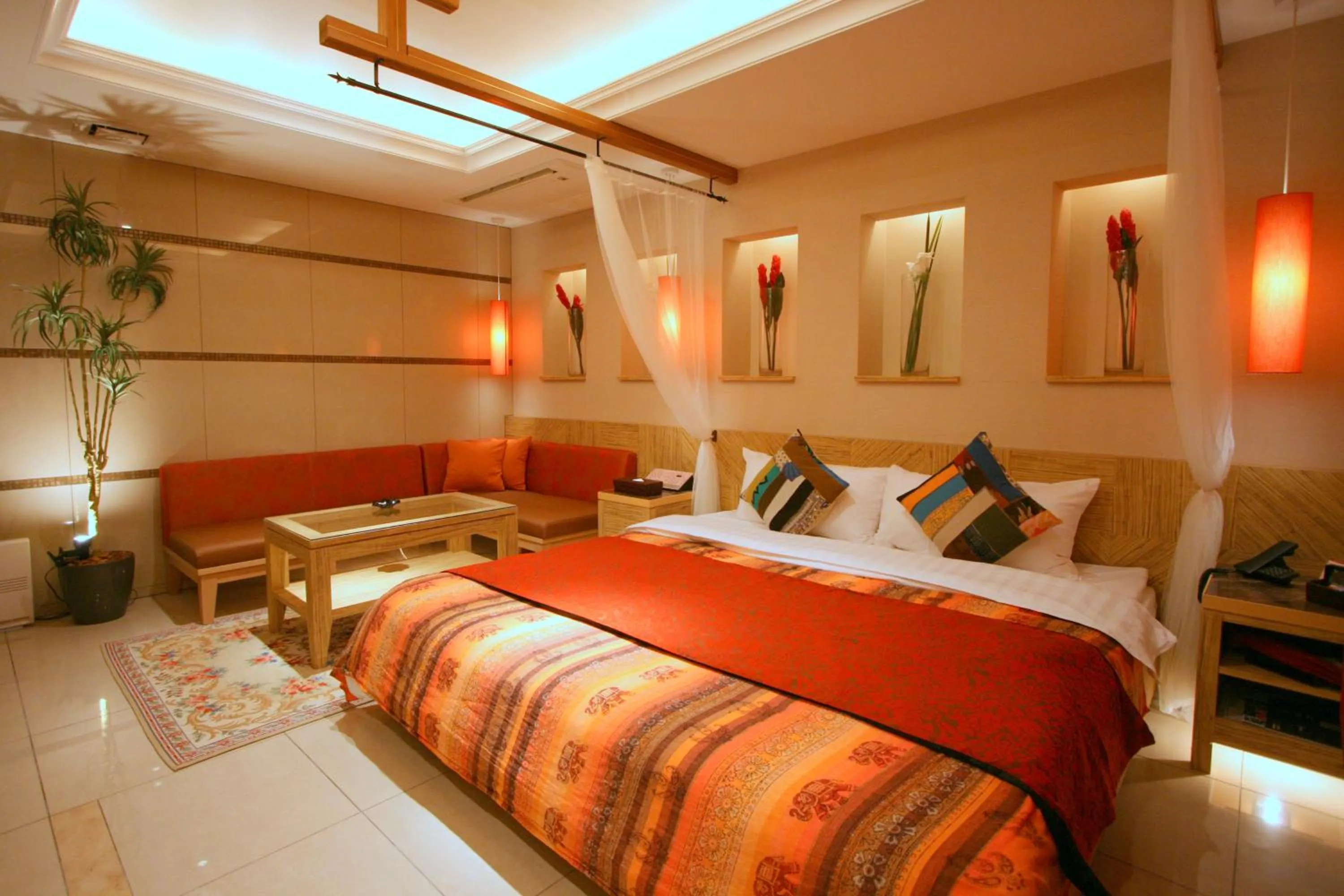 Bedroom, Bed in Hotel Aura Daito (Adult Only)