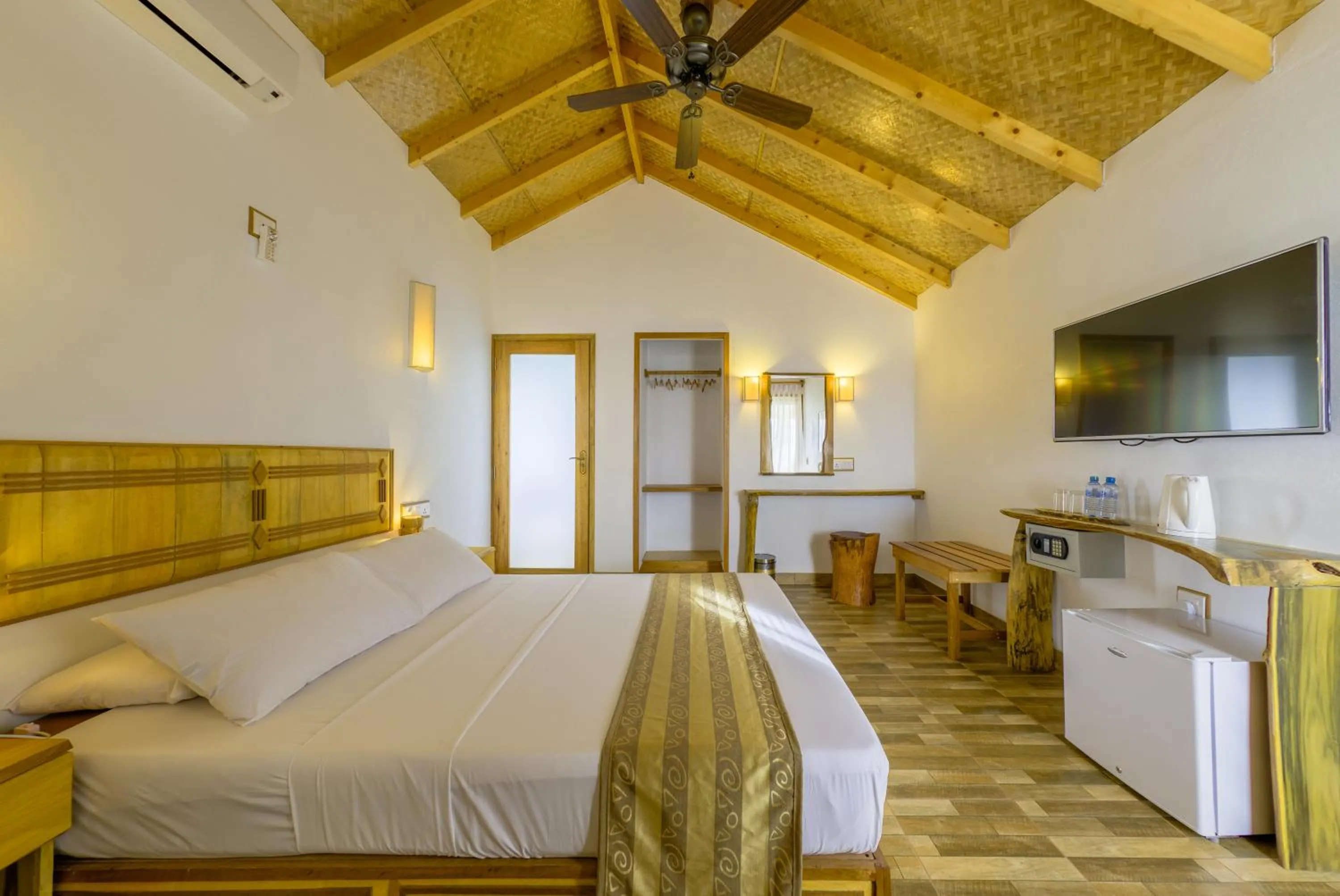 Photo of the whole room, Bed in Ameera Maldives