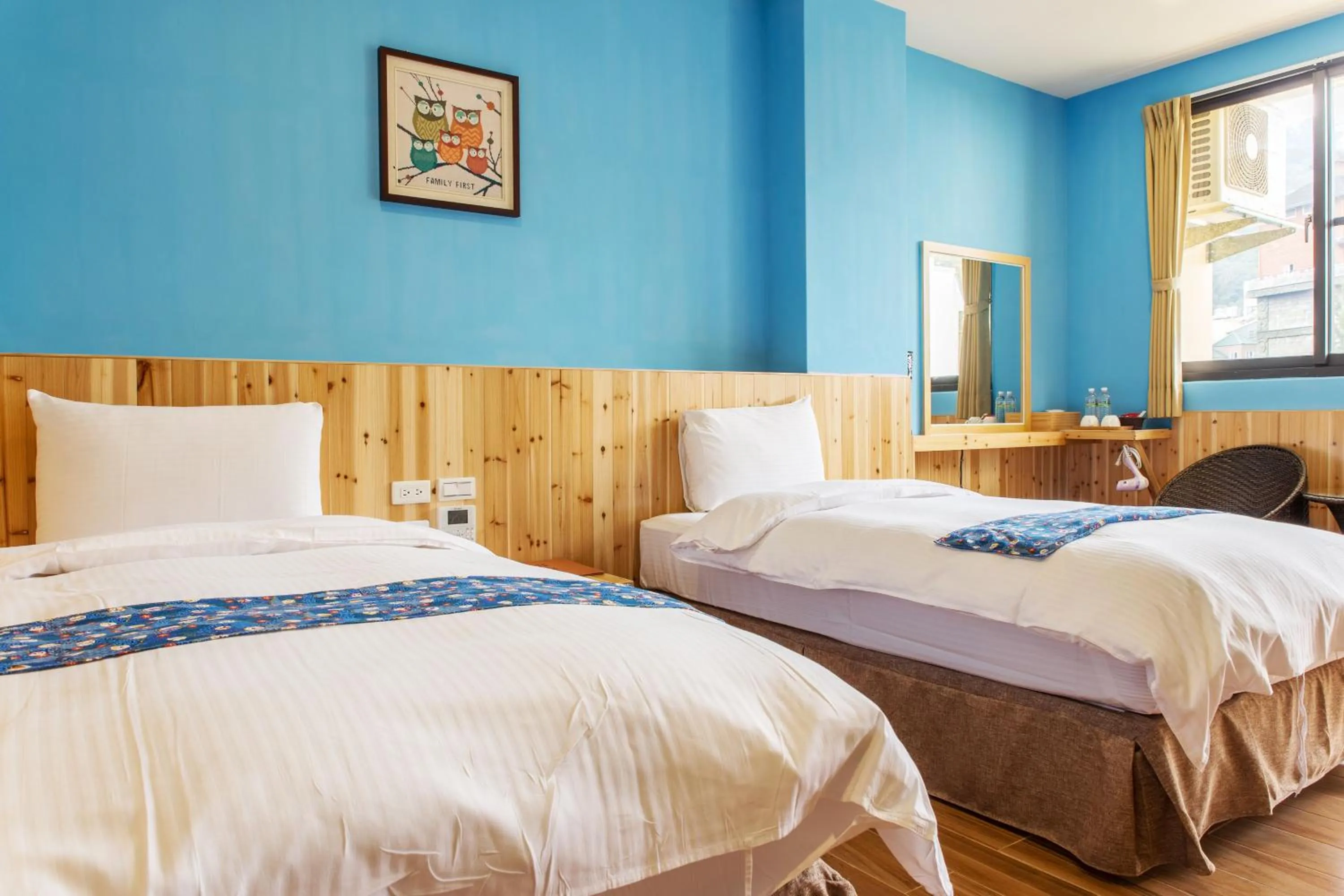 Photo of the whole room, Bed in Yuan Su B&B