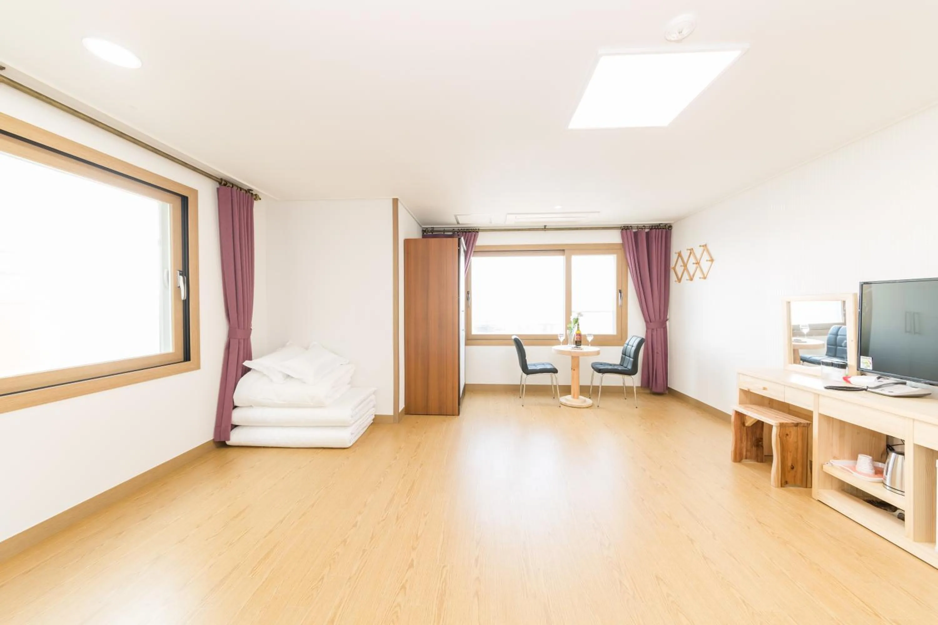 Photo of the whole room in Samda Hostel