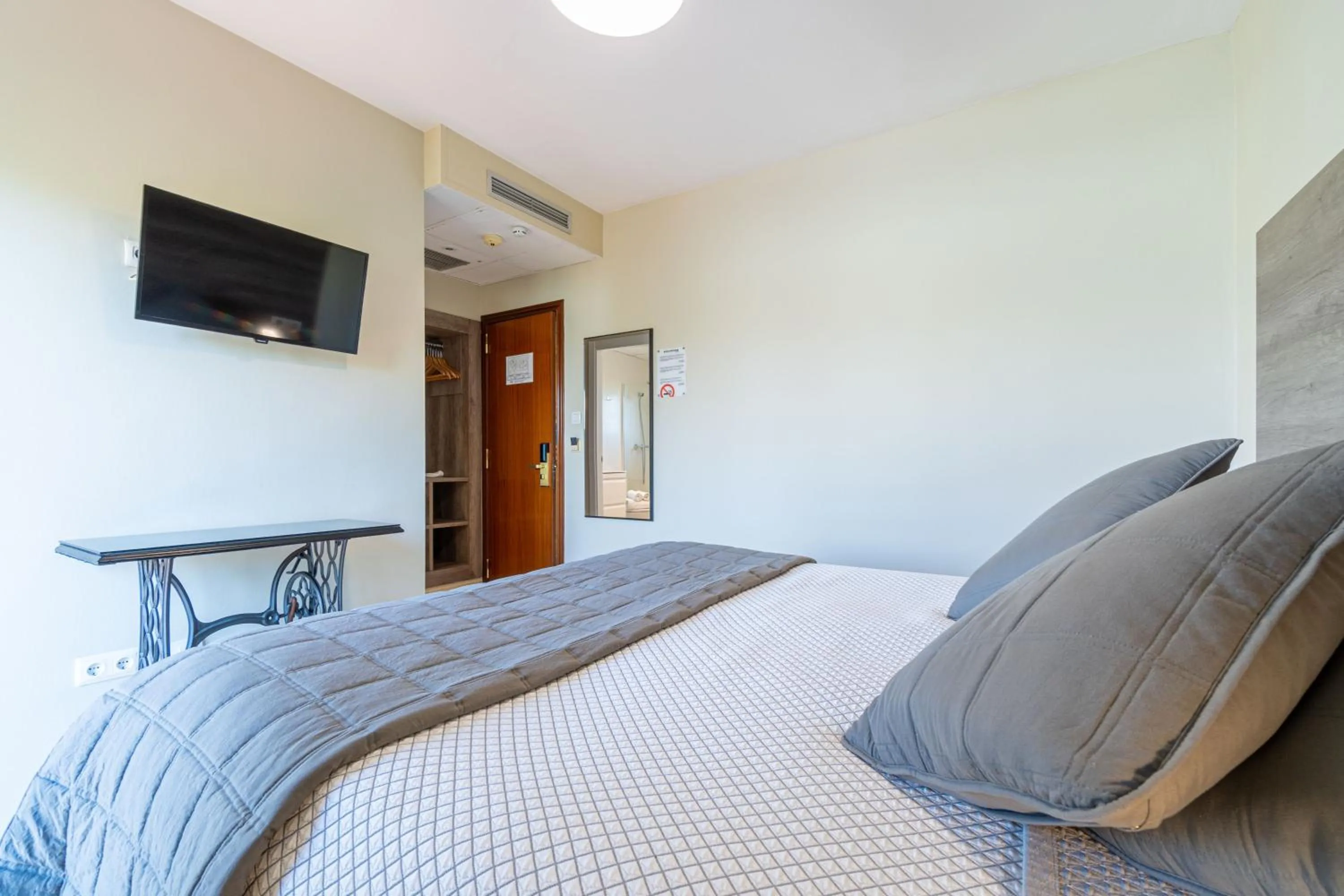 Bed in Hotel Montmar