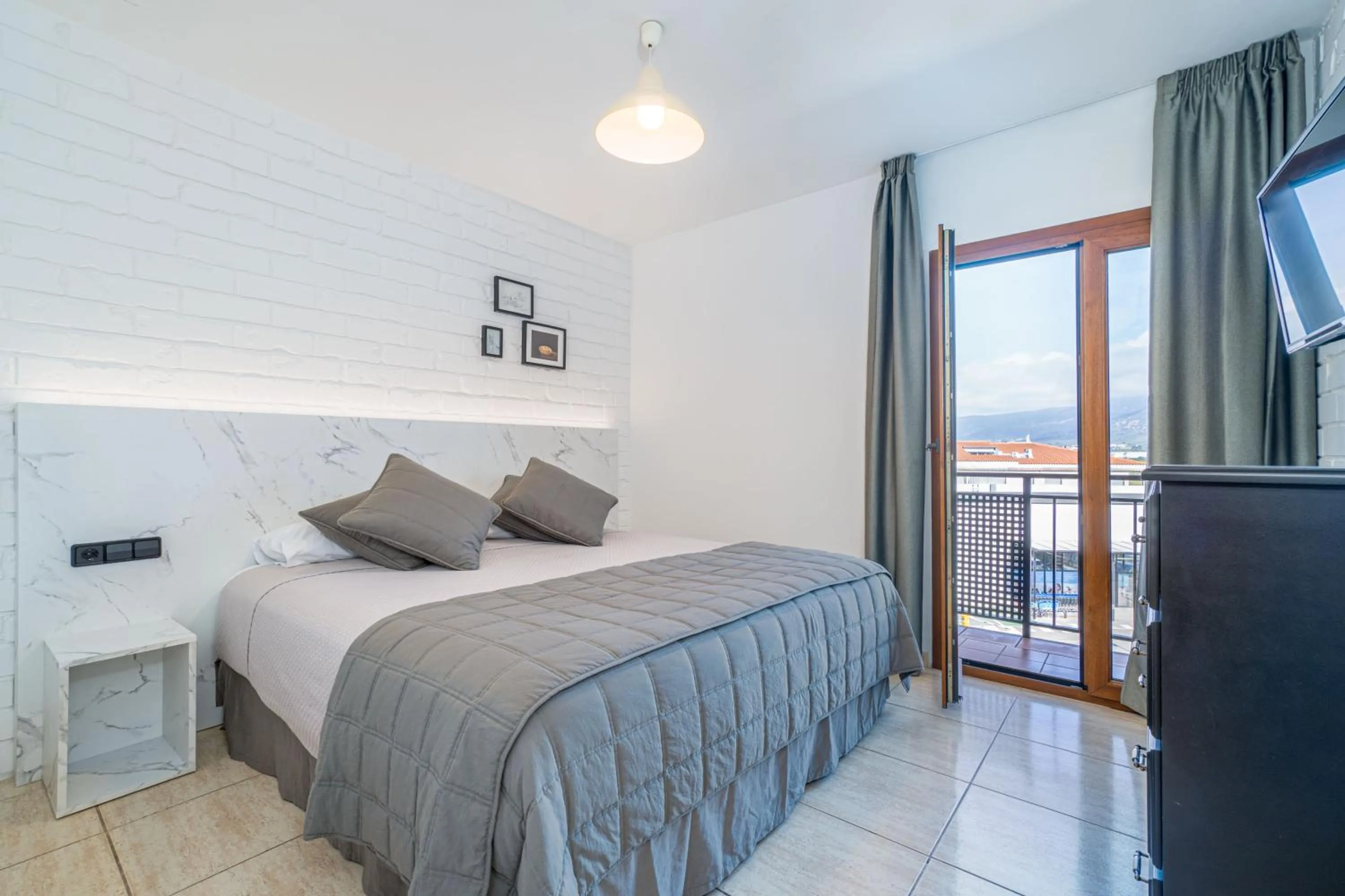 Bed in Hotel Montmar