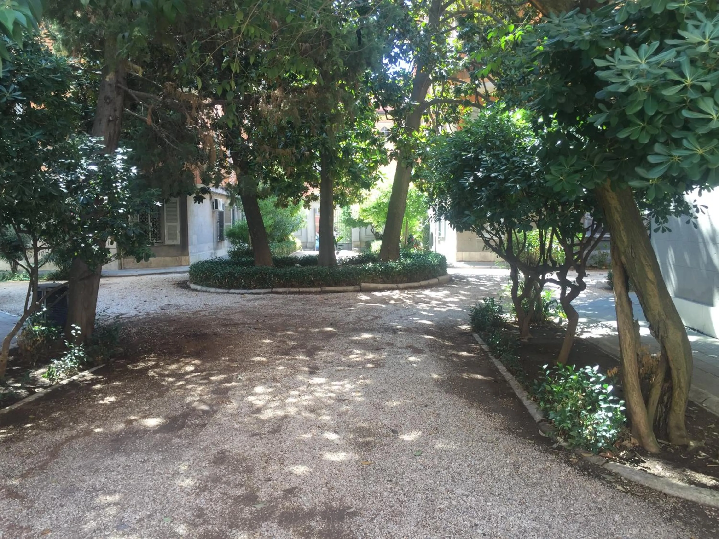 Facade/entrance in Dhome B&B