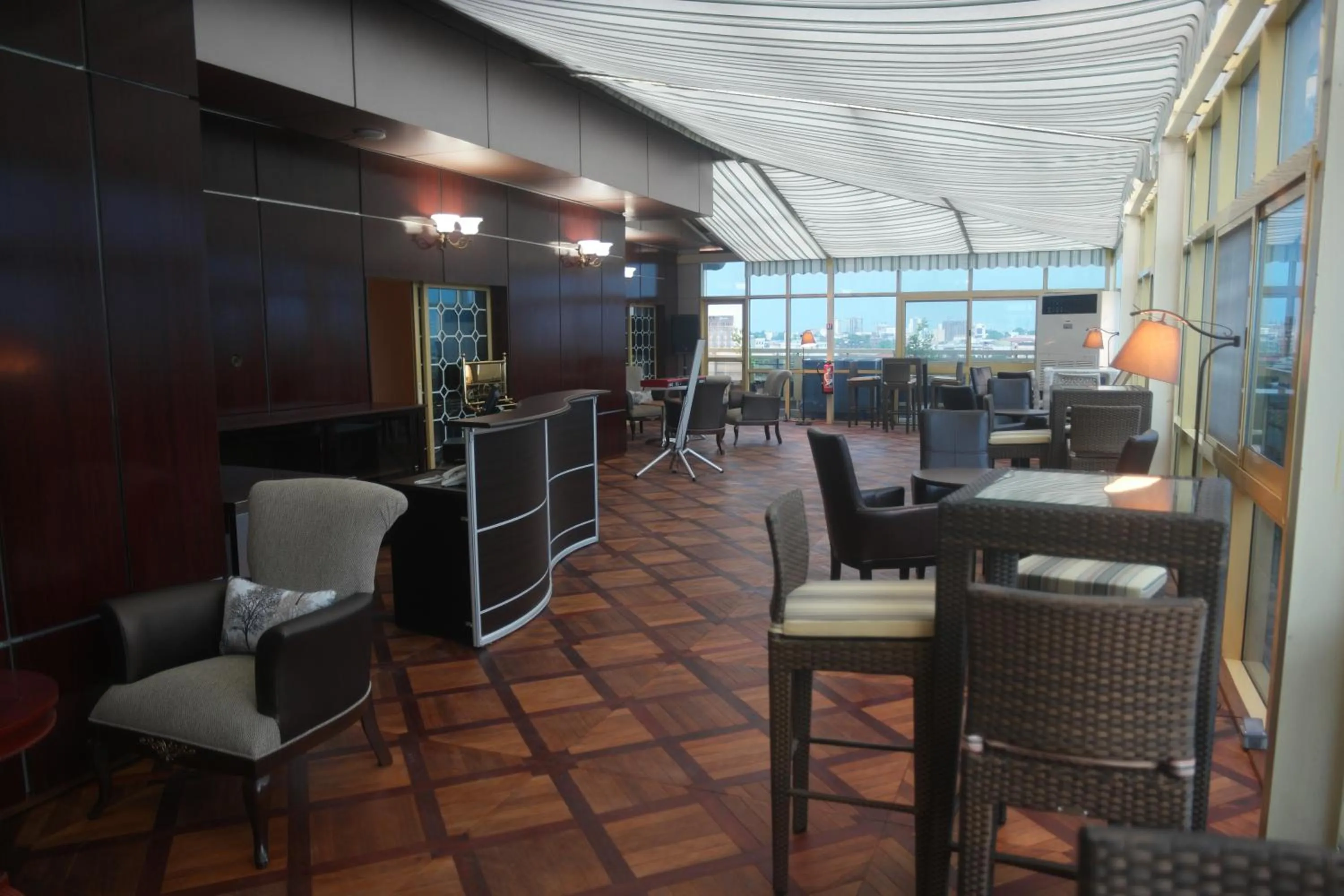 Balcony/Terrace in Noubou International Hotel