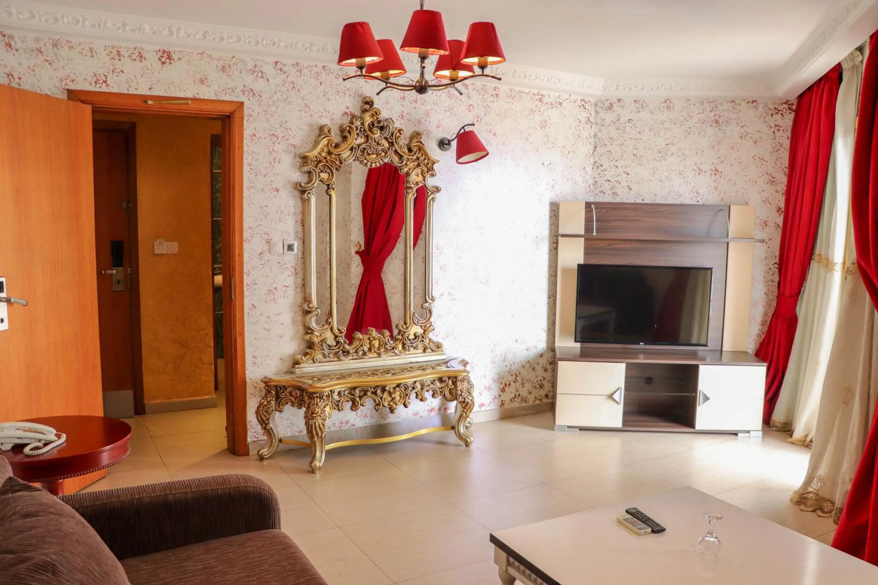 Noubou International Hotel