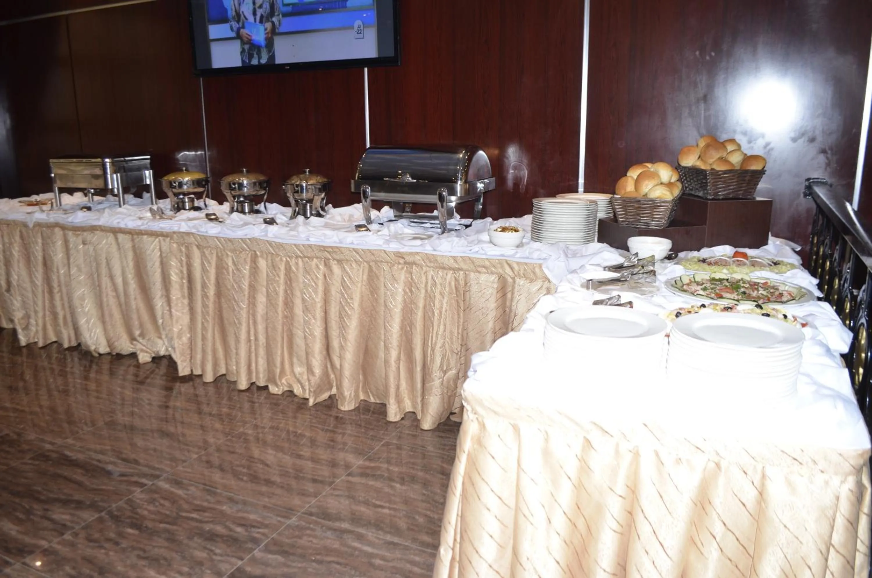 Restaurant/places to eat in Noubou International Hotel