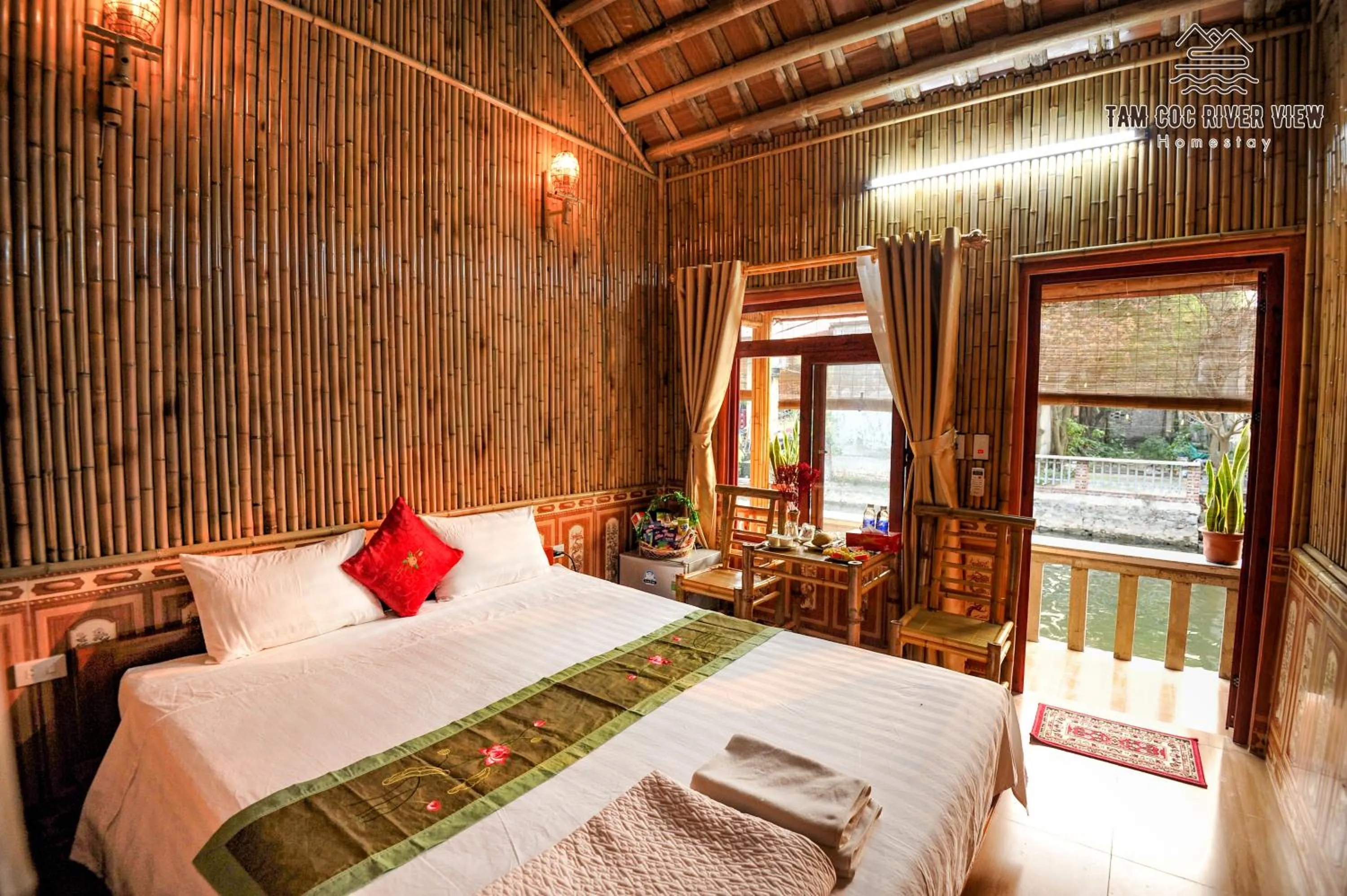 Bed in Tam Coc River View Homestay