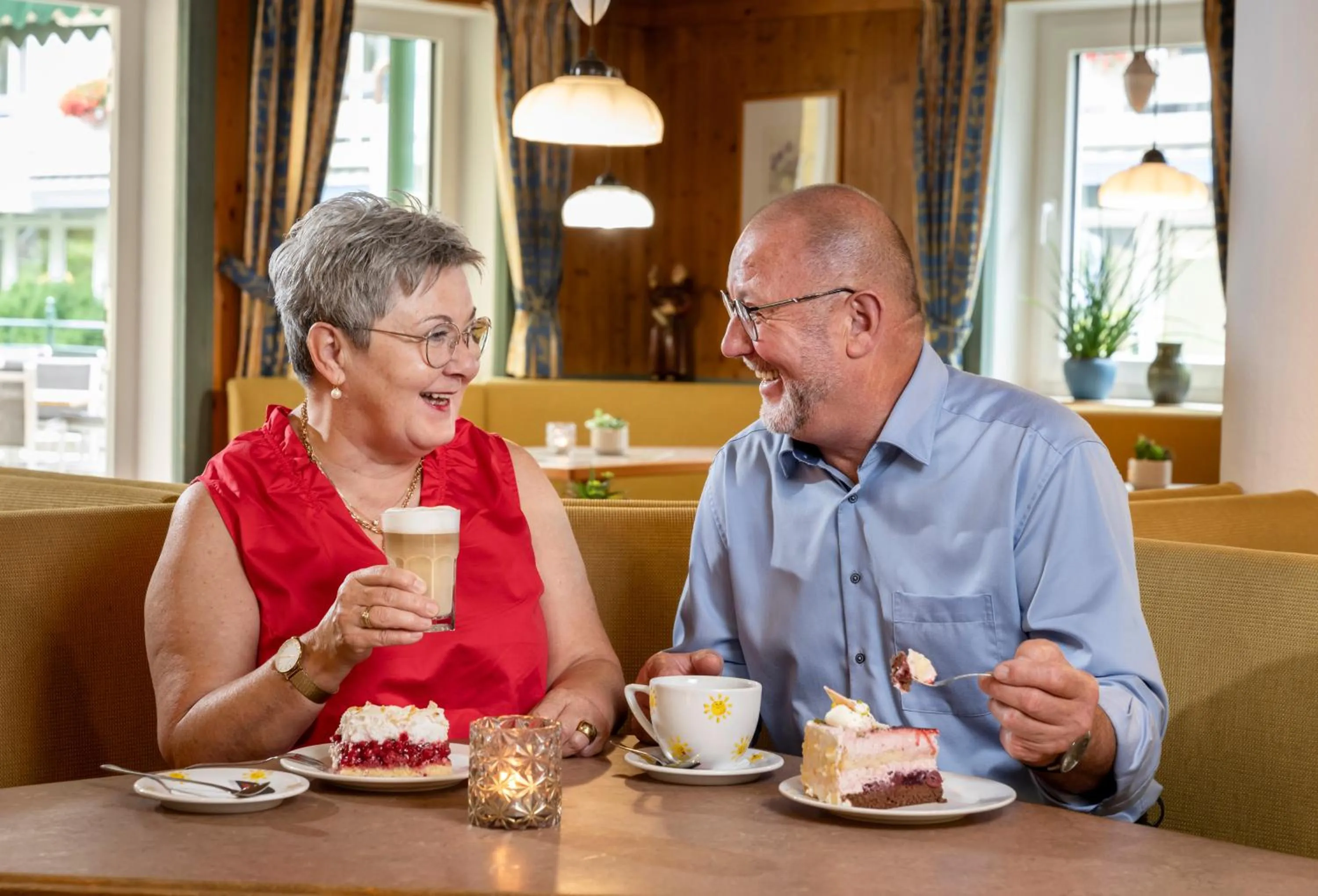 Restaurant/places to eat in Hotel Promenade