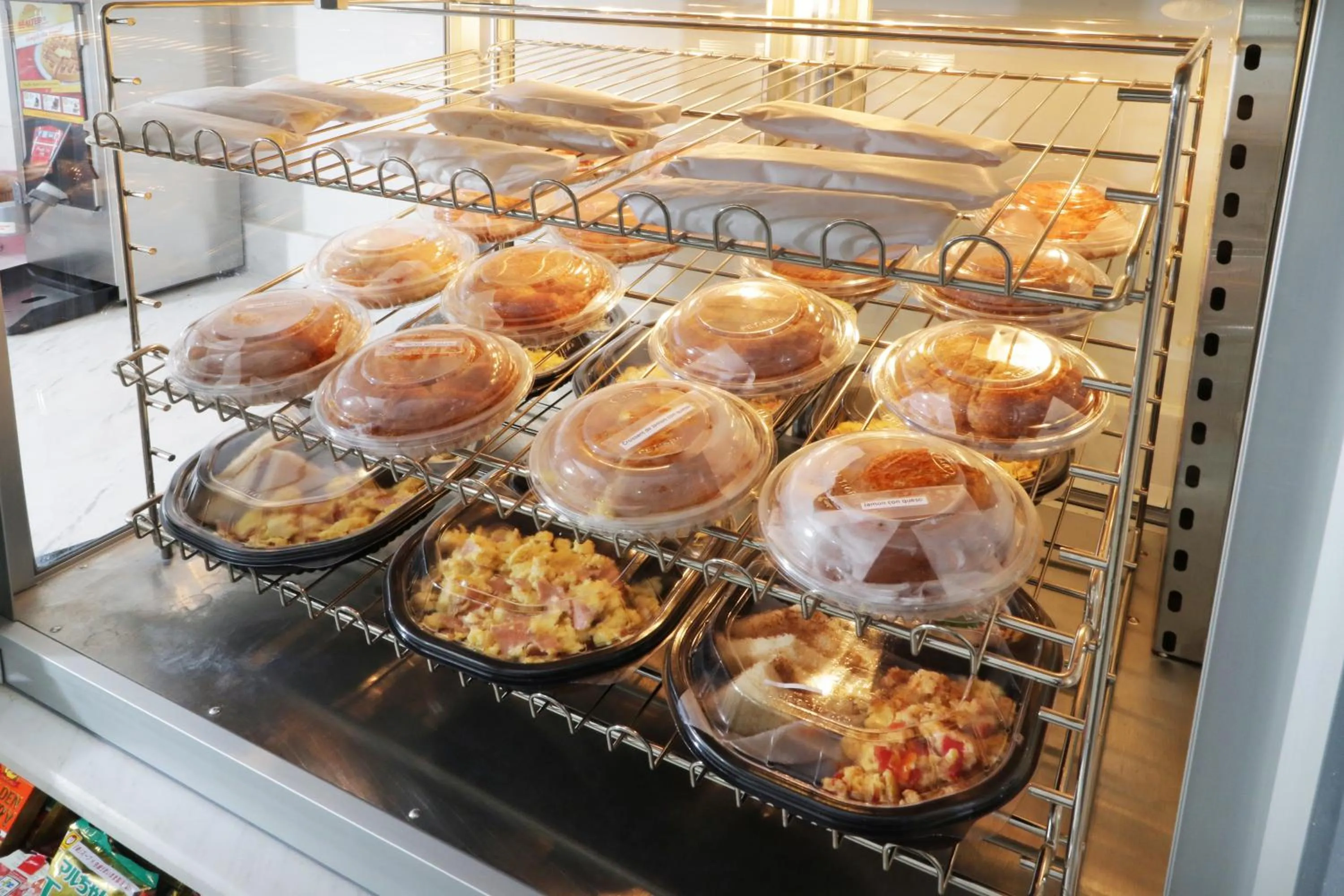 Restaurant/places to eat in Candlewood Suites - Celaya by IHG