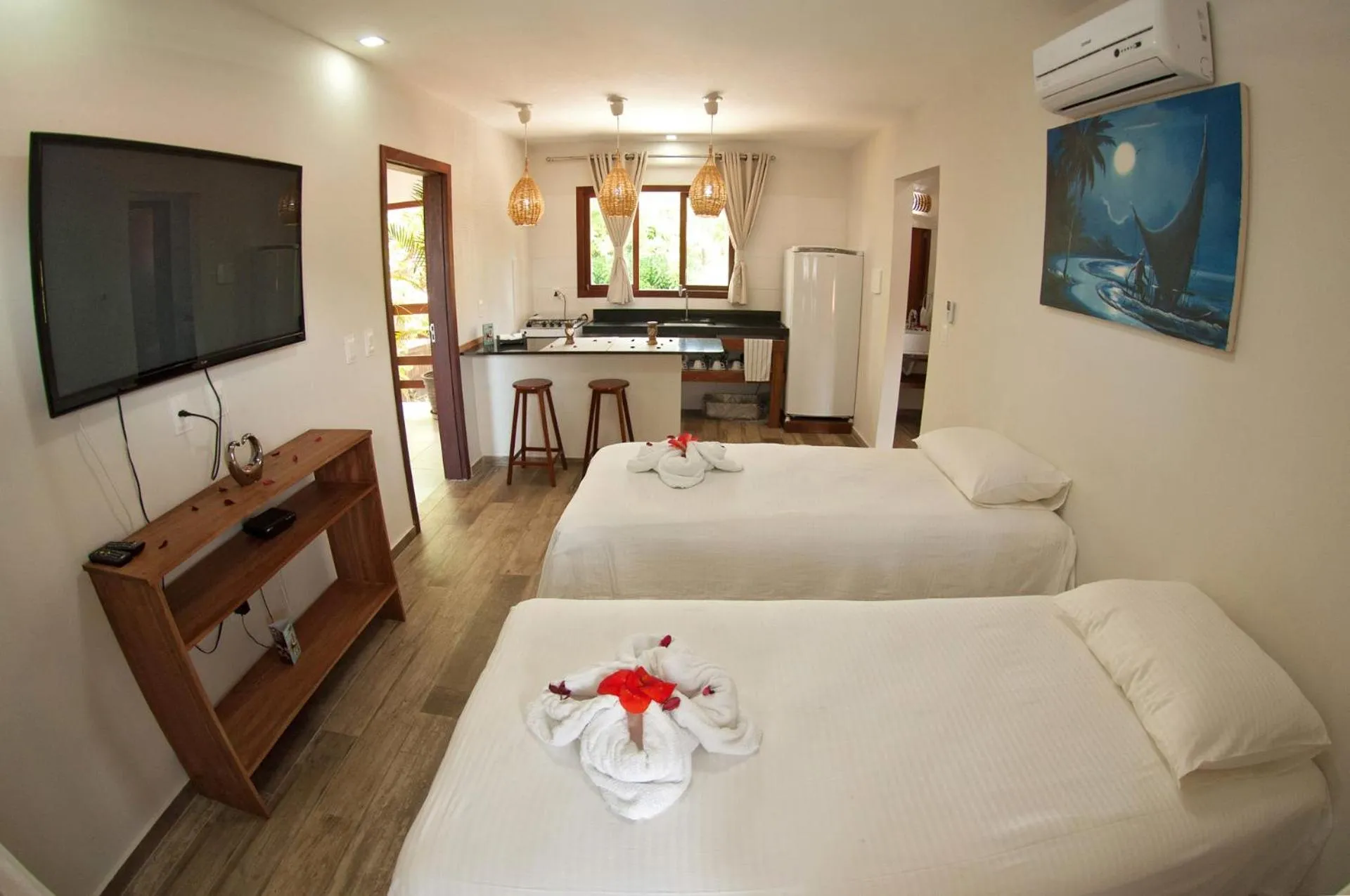 Photo of the whole room, Bed in Pousada Waikiki Boutique