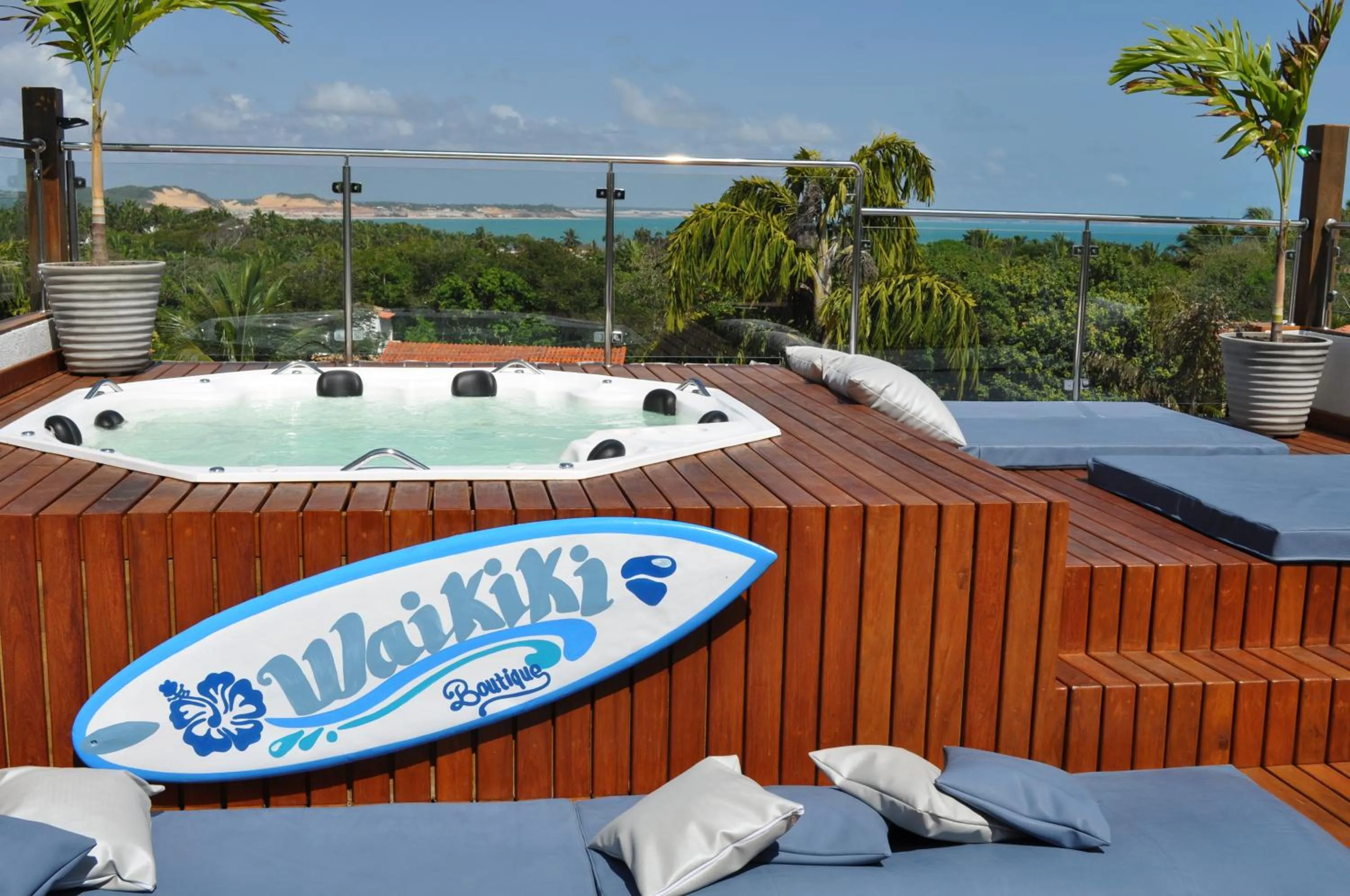 Hot Tub in Pousada Waikiki Boutique