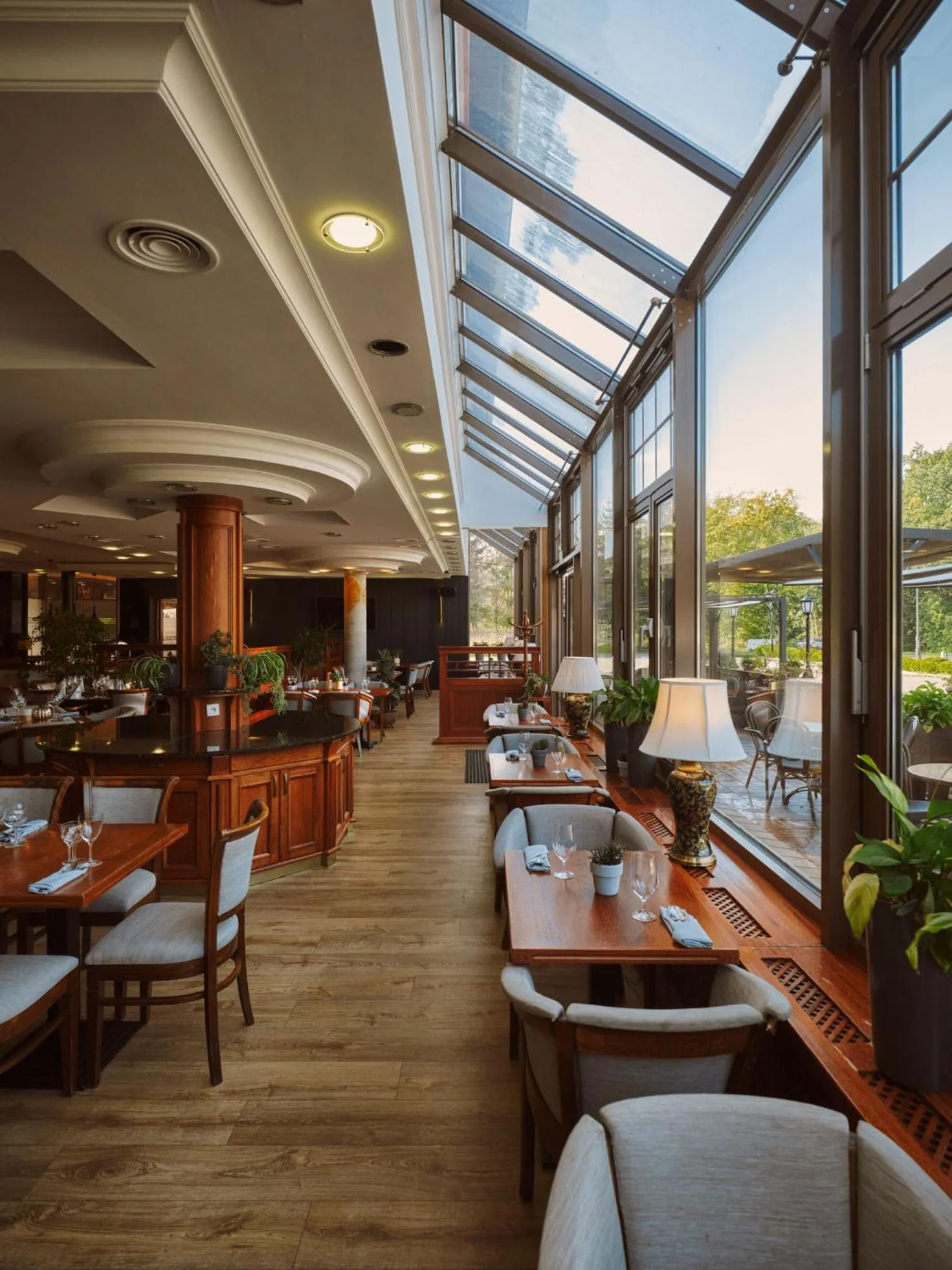 Restaurant/places to eat in Hotel Verde