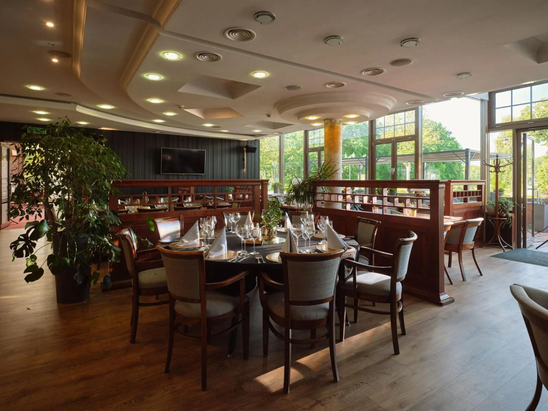 Restaurant/places to eat in Hotel Verde