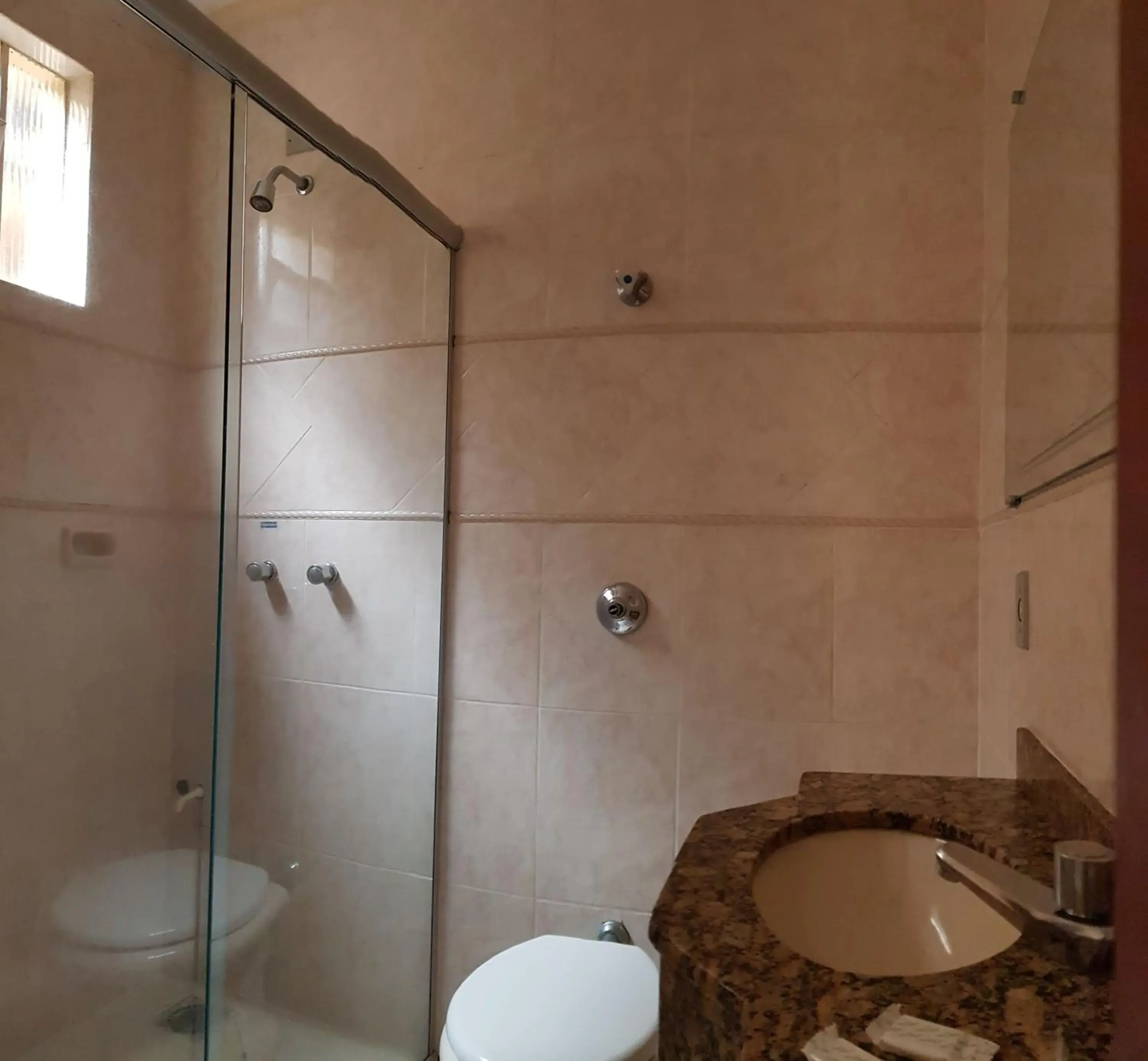 Large Double Room in Hotel Premier Large Double Room in Hotel Premier